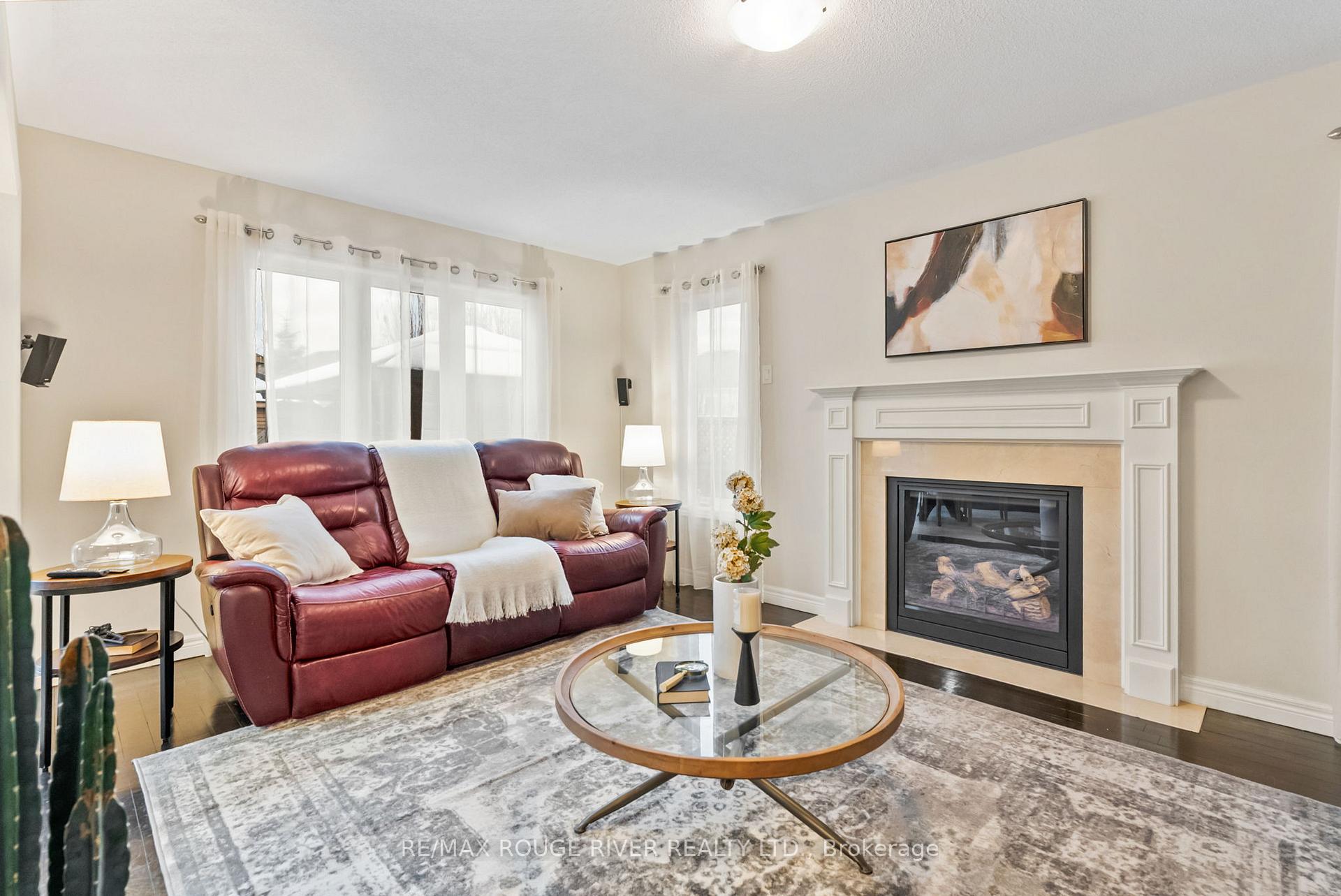 Photo 10 of 1268 Salmers Drive, Oshawa, Taunton — HOMEH