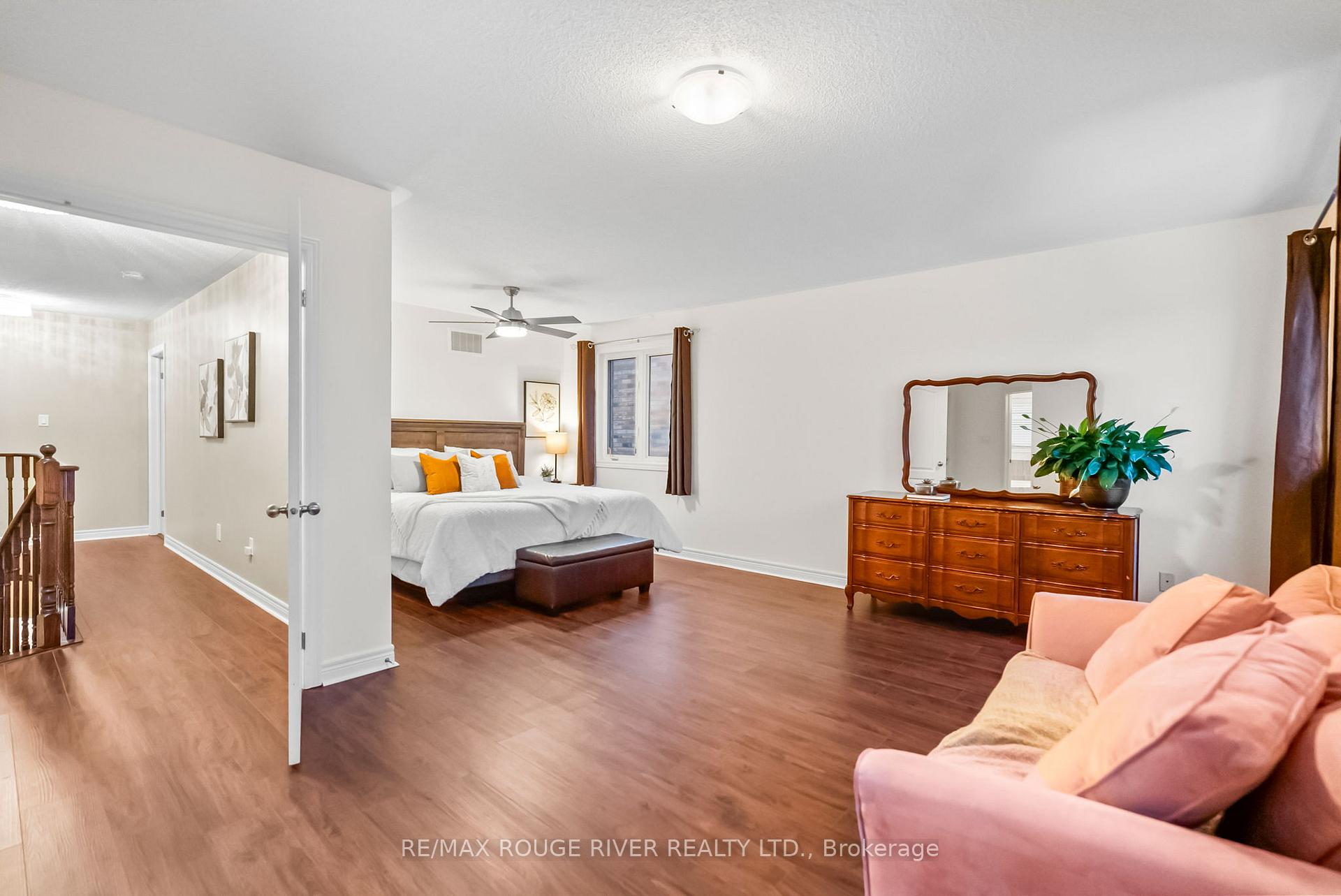 Photo 22 of 1268 Salmers Drive, Oshawa, Taunton — HOMEH