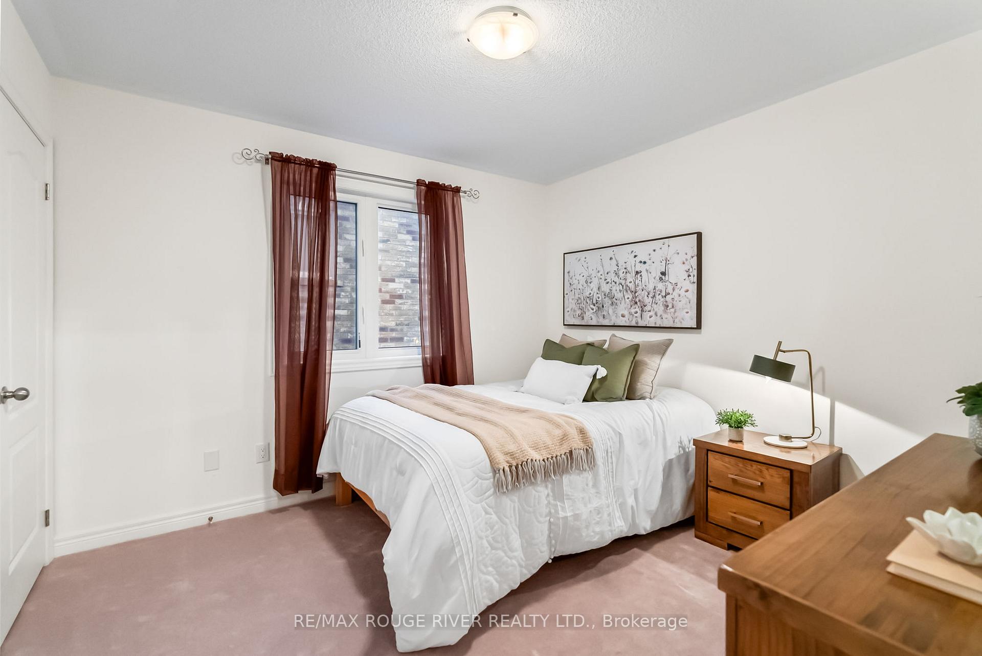 Photo 28 of 1268 Salmers Drive, Oshawa, Taunton — HOMEH