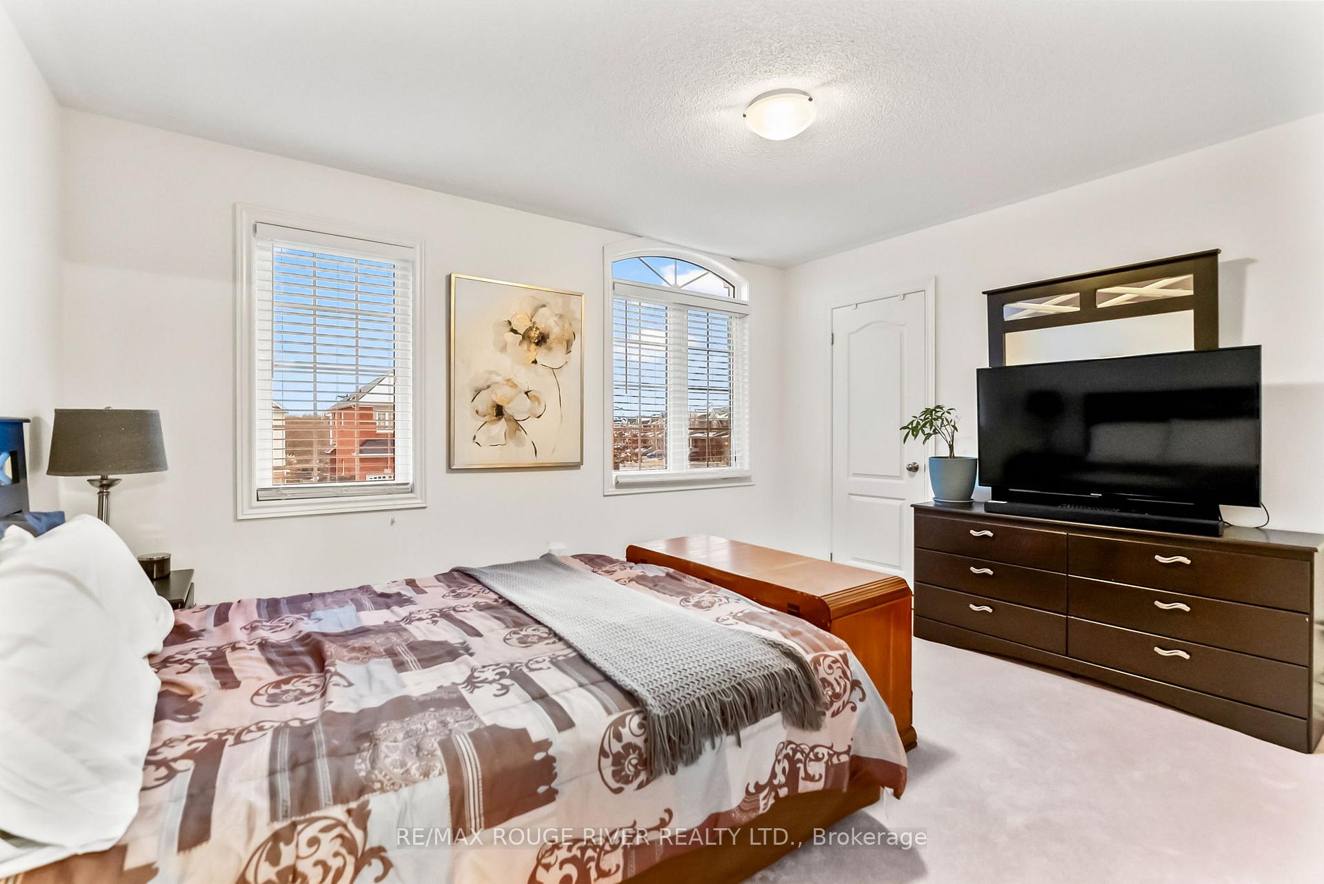Photo 30 of 1268 Salmers Drive, Oshawa, Taunton — HOMEH