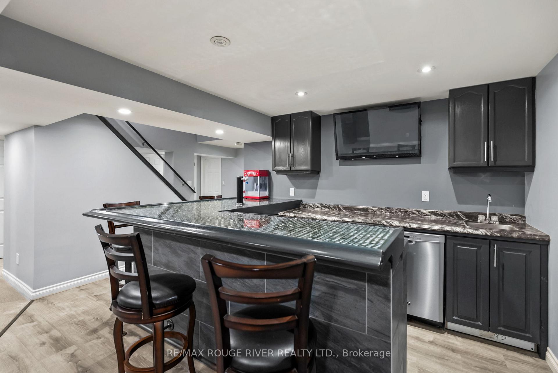 Photo 41 of 1268 Salmers Drive, Oshawa, Taunton — HOMEH