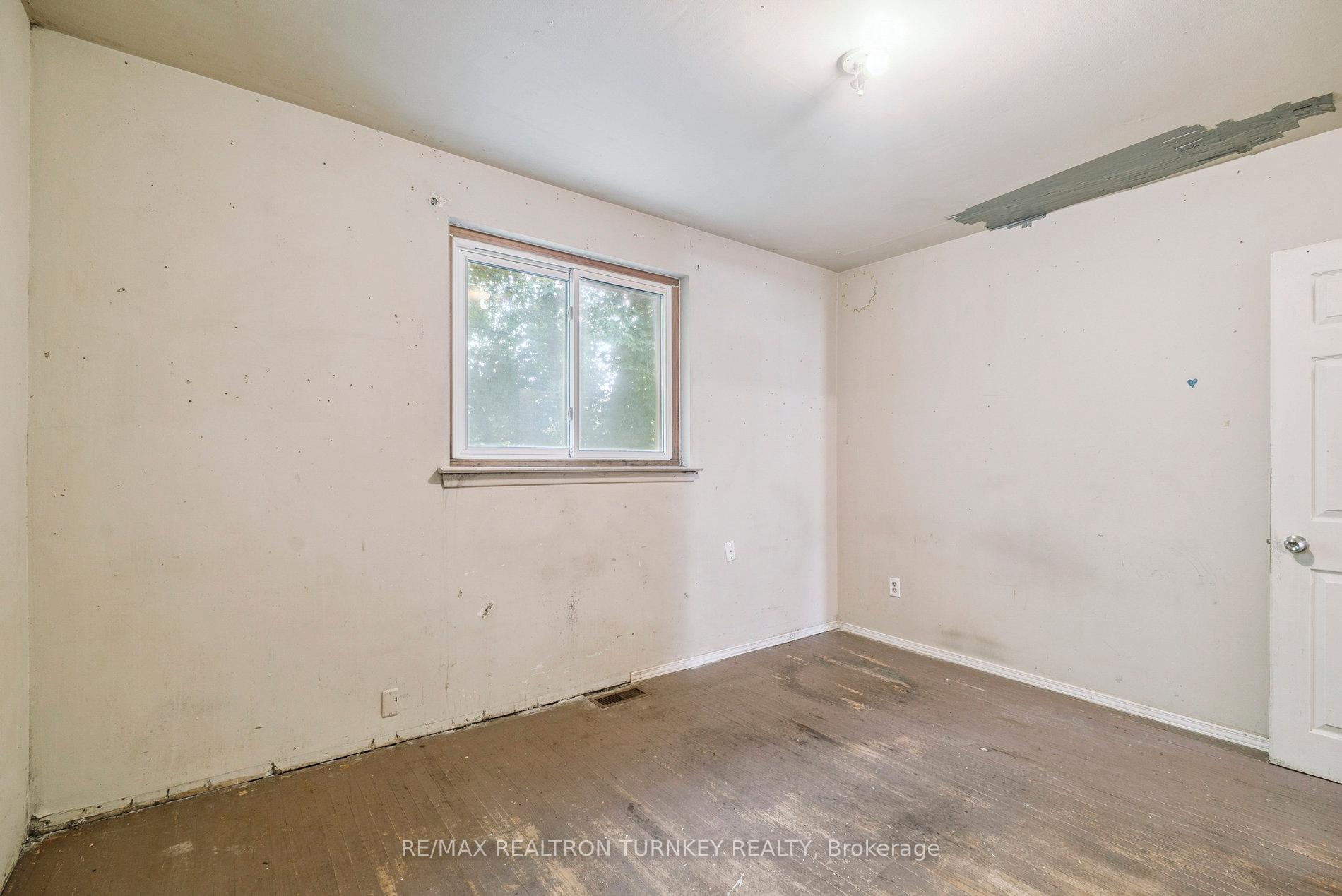 Photo 15 of 176 Cherrywood Drive, Newmarket, Bristol-London — HOMEH