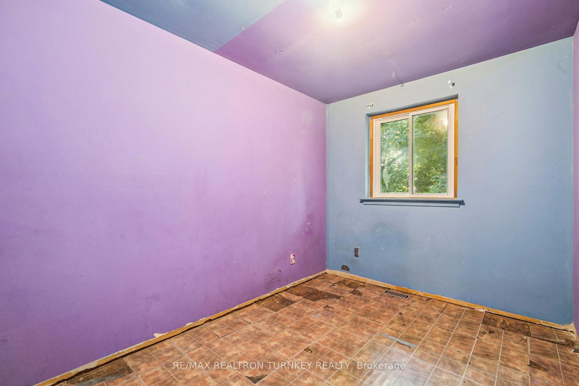 Photo 17 of 176 Cherrywood Drive, Newmarket, Bristol-London — HOMEH