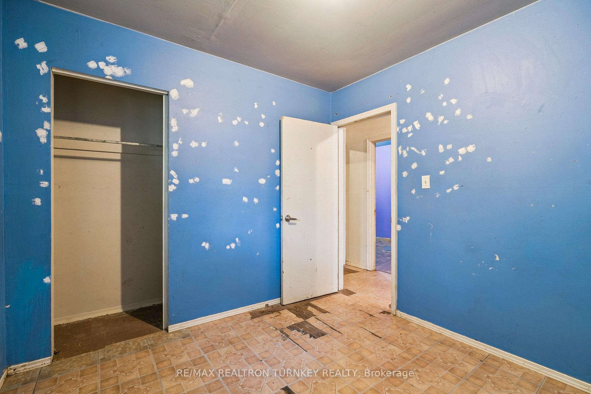 Photo 18 of 176 Cherrywood Drive, Newmarket, Bristol-London — HOMEH