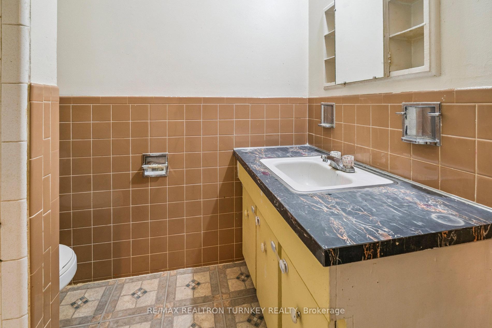 Photo 20 of 176 Cherrywood Drive, Newmarket, Bristol-London — HOMEH