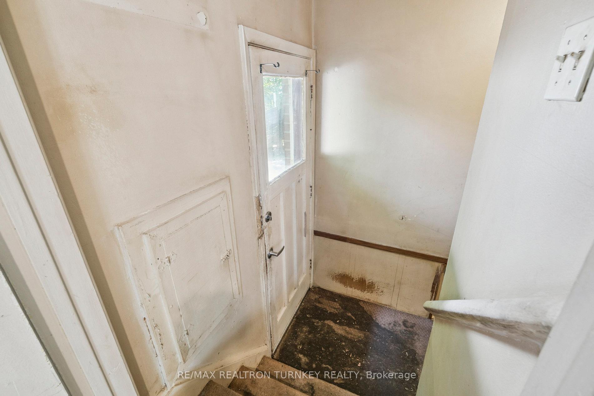 Photo 21 of 176 Cherrywood Drive, Newmarket, Bristol-London — HOMEH