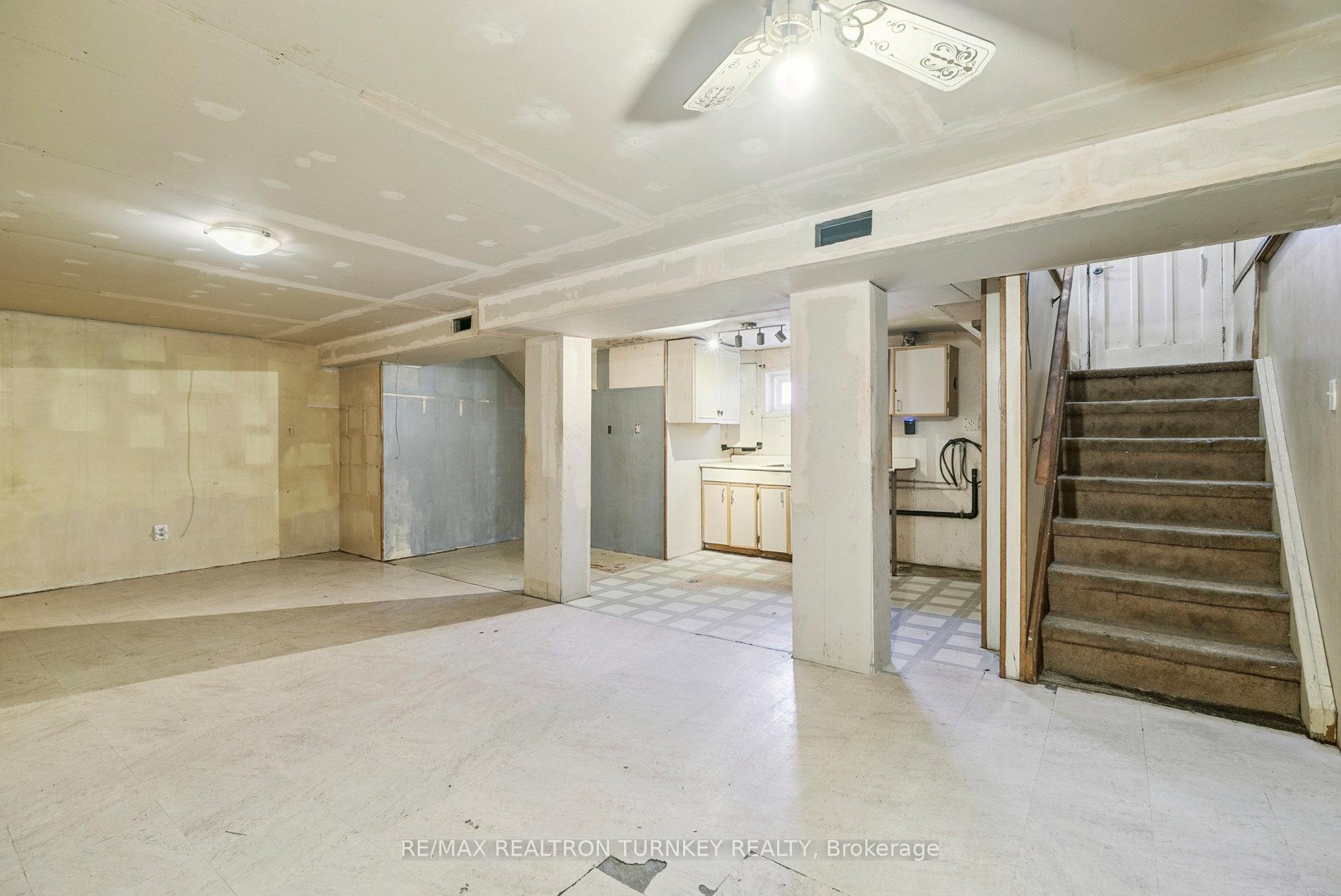 Photo 22 of 176 Cherrywood Drive, Newmarket, Bristol-London — HOMEH