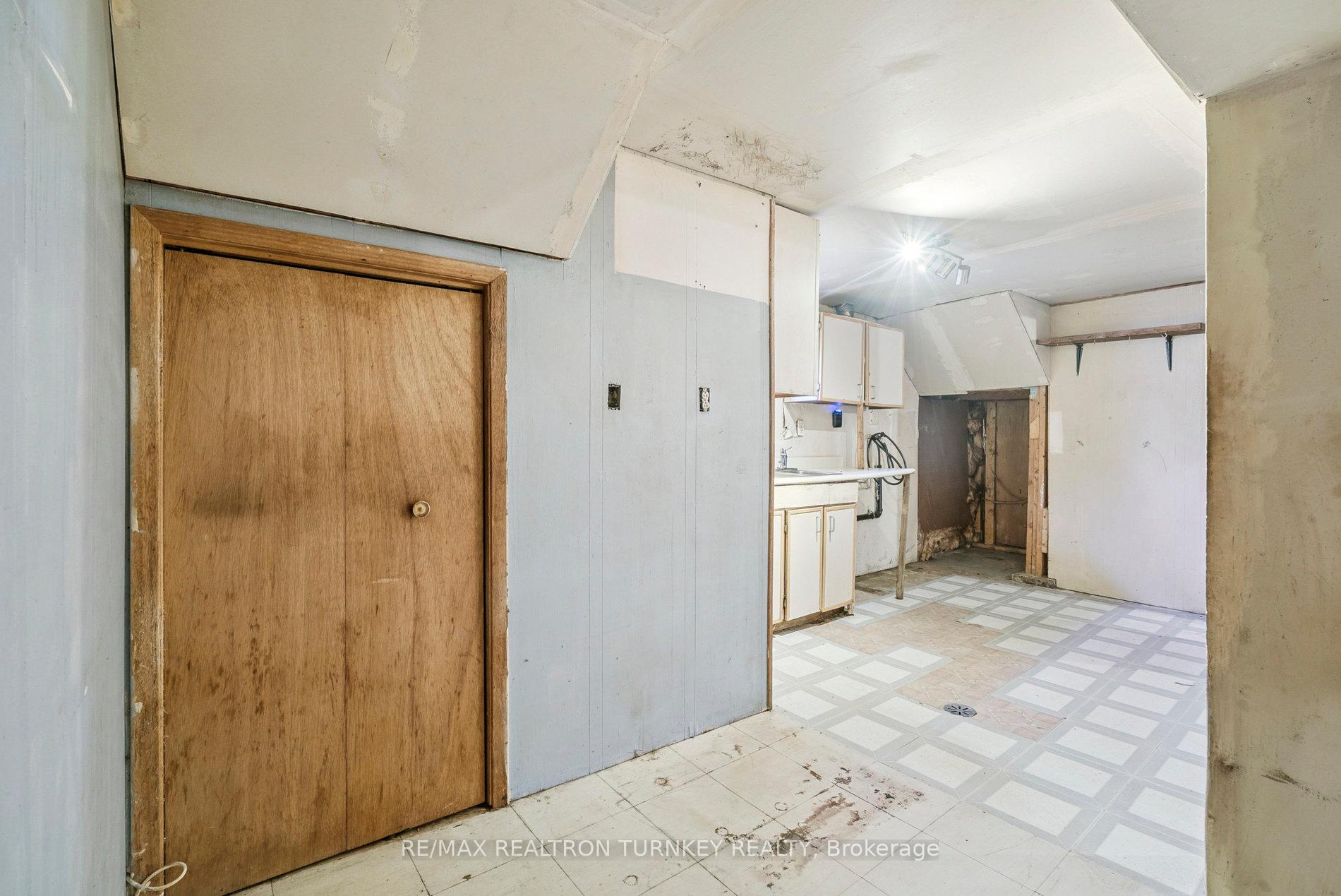 Photo 24 of 176 Cherrywood Drive, Newmarket, Bristol-London — HOMEH
