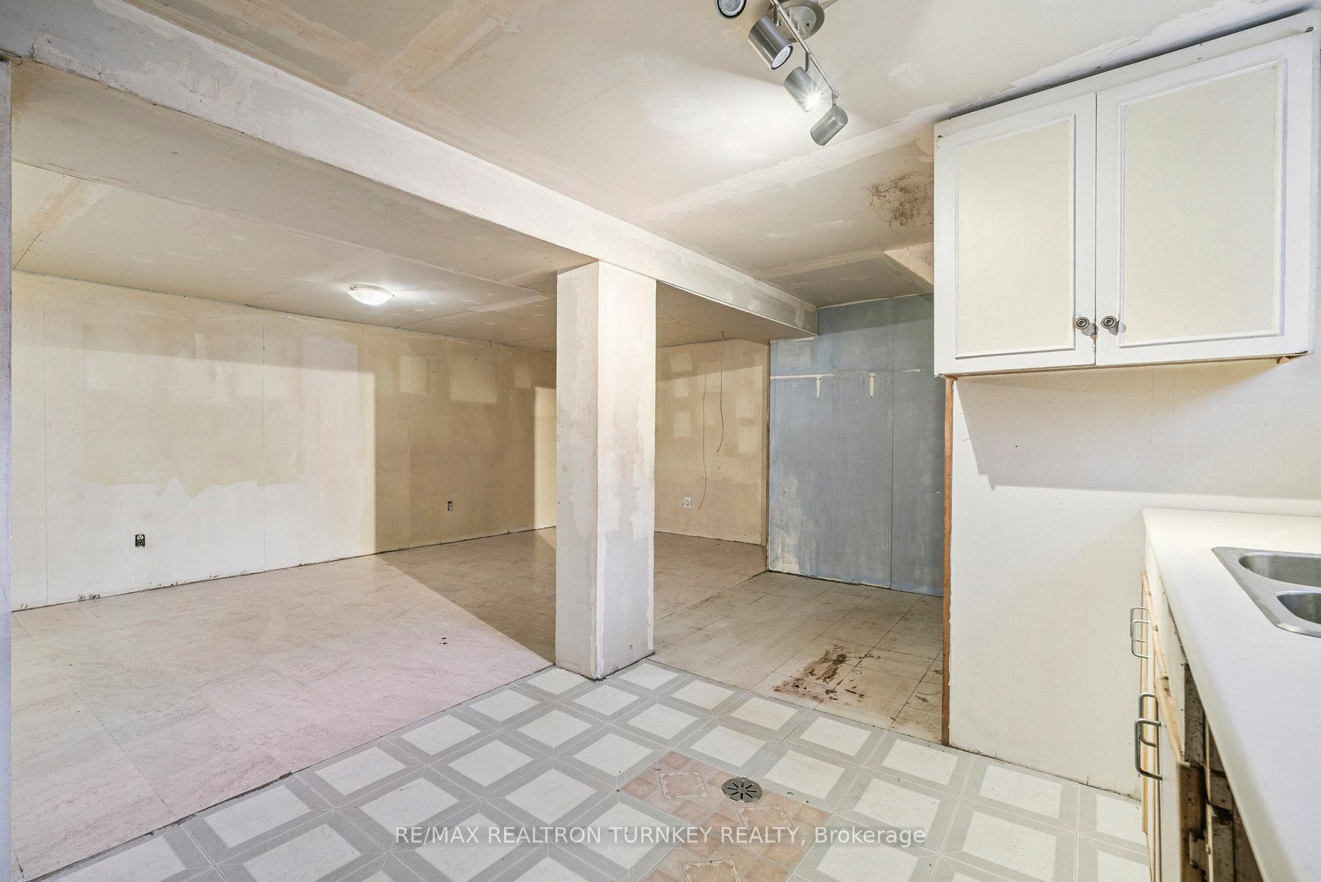 Photo 27 of 176 Cherrywood Drive, Newmarket, Bristol-London — HOMEH