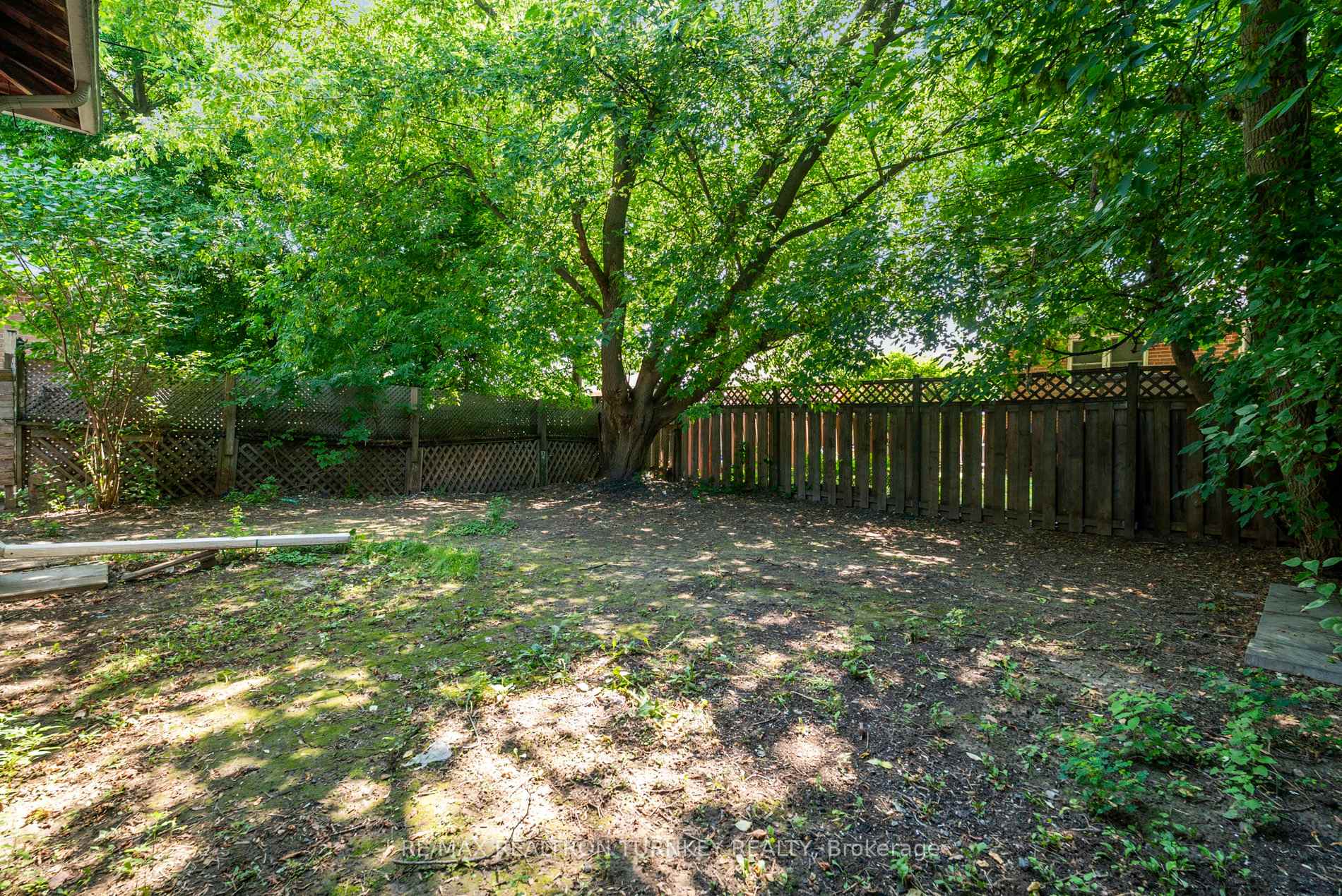 Photo 35 of 176 Cherrywood Drive, Newmarket, Bristol-London — HOMEH