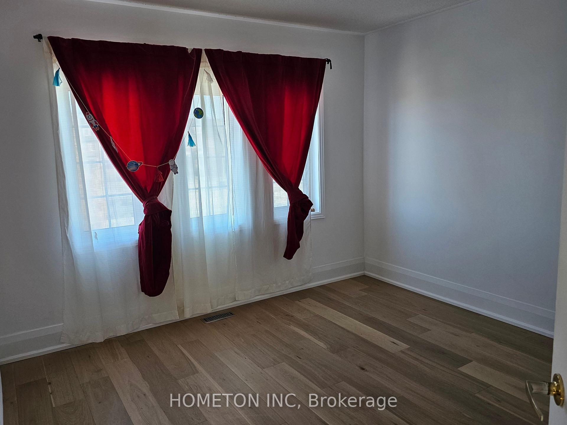 Photo 16 of 55 Chasser Drive, Markham, Greensborough — HOMEH