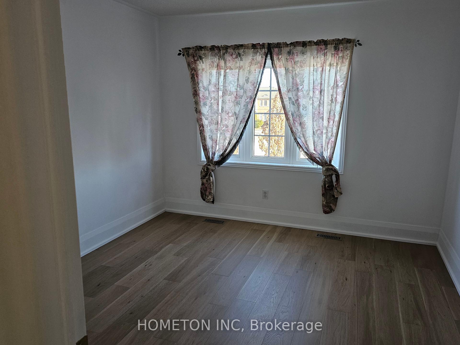 Photo 18 of 55 Chasser Drive, Markham, Greensborough — HOMEH