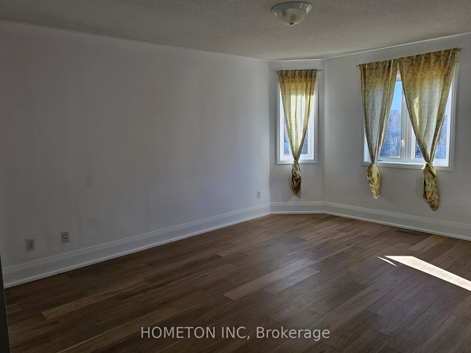 Photo 21 of 55 Chasser Drive, Markham, Greensborough — HOMEH
