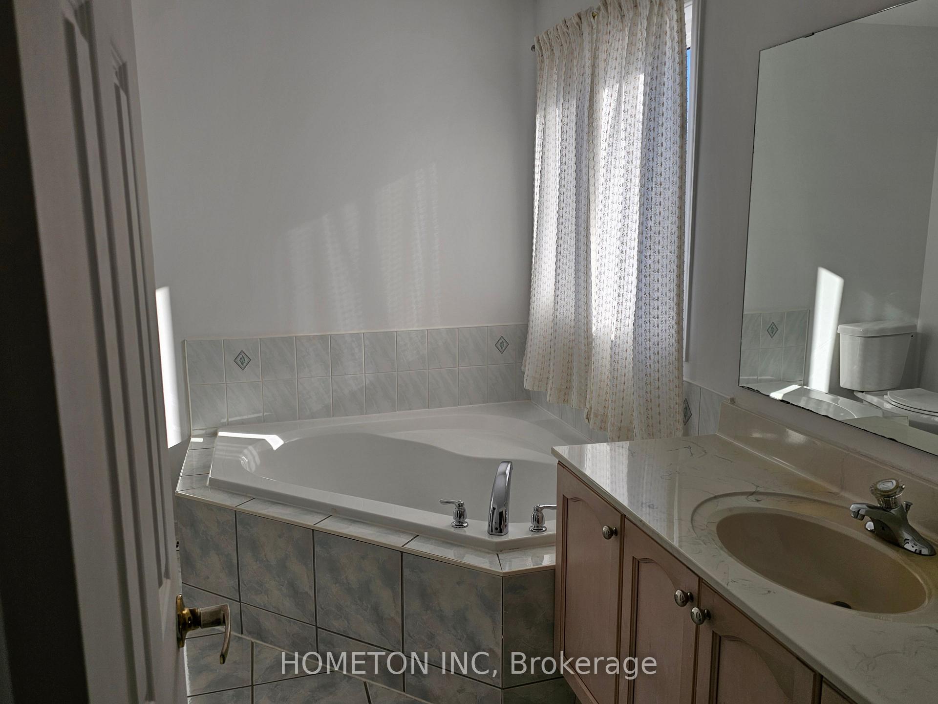 Photo 23 of 55 Chasser Drive, Markham, Greensborough — HOMEH