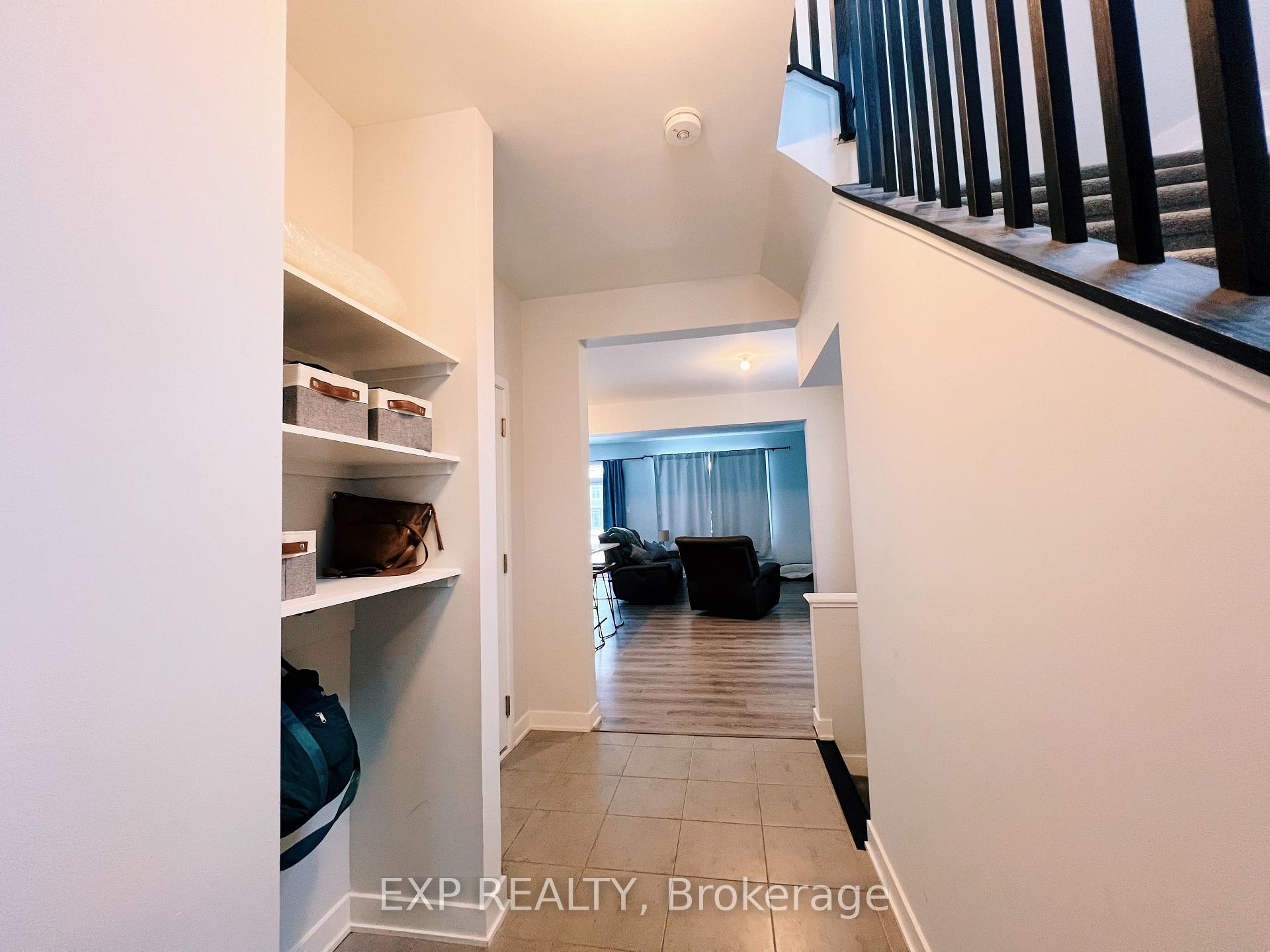 Photo 3 of 2179 Winsome Terrace, Ottawa, Fallingbrook/Gardenway South — HOMEH