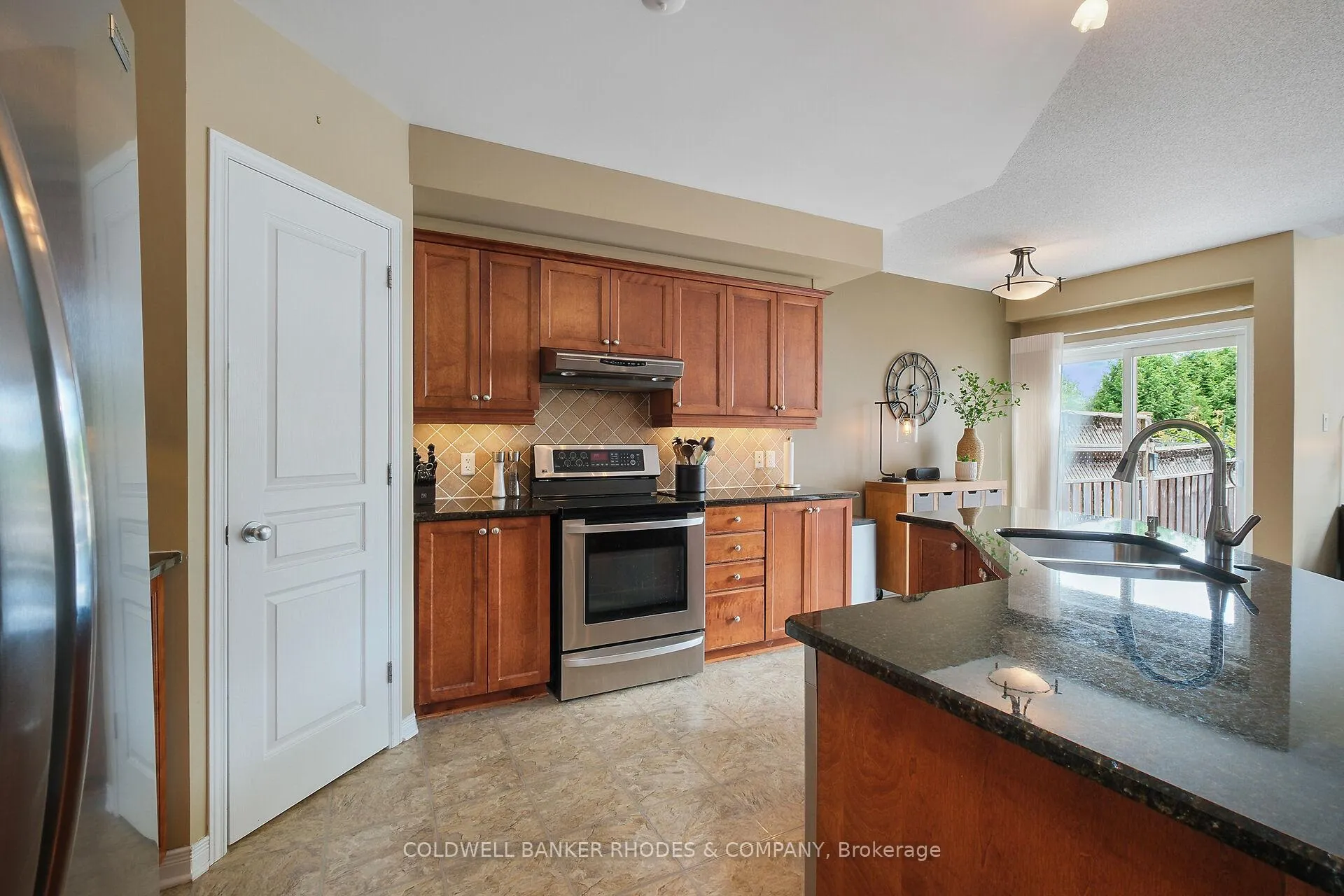 Photo 15 of 175 Destiny Private, Ottawa, Fallingbrook/Gardenway South — HOMEH
