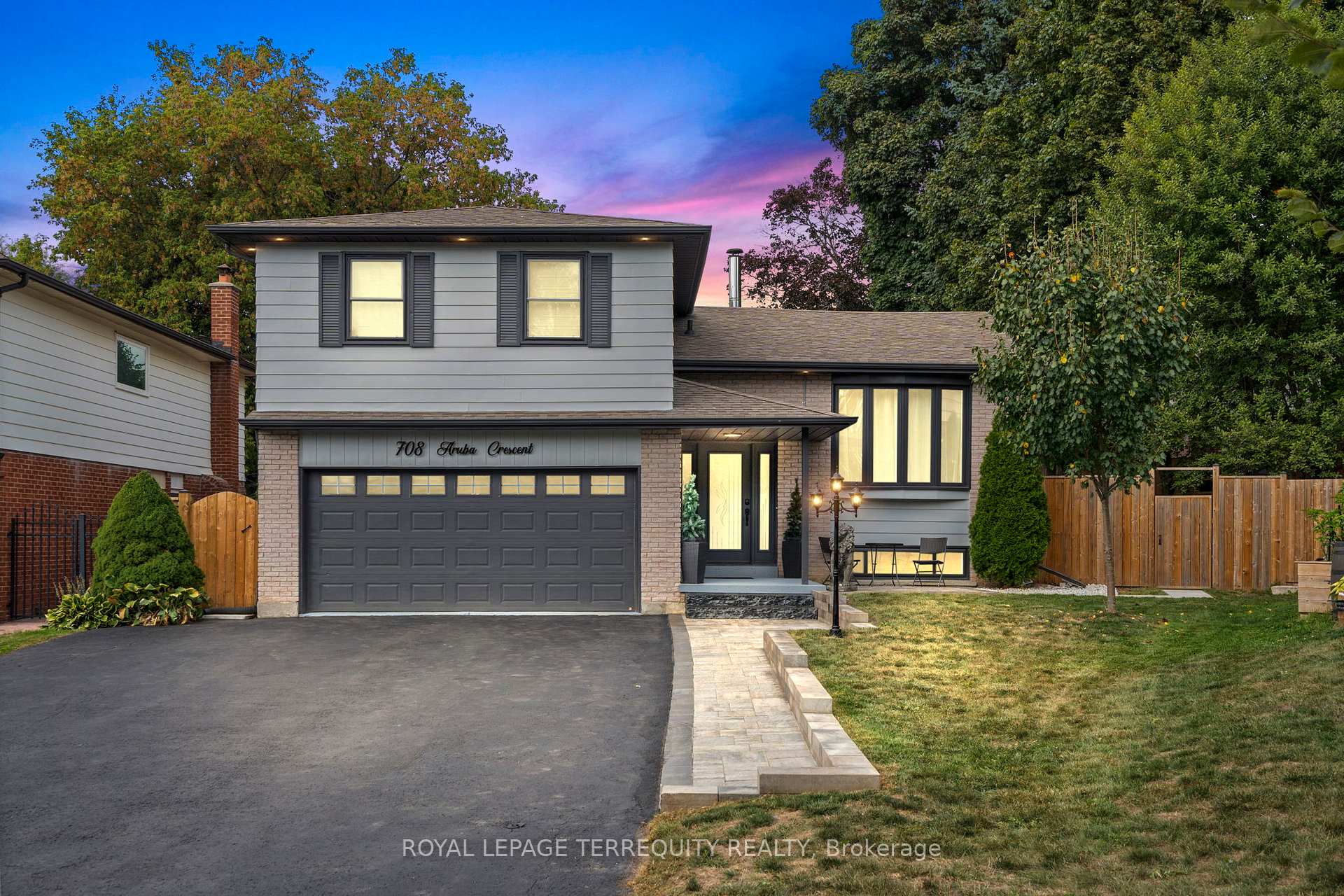 Photo 1 of 708 Aruba Crescent, Oshawa, Northglen — HOMEH