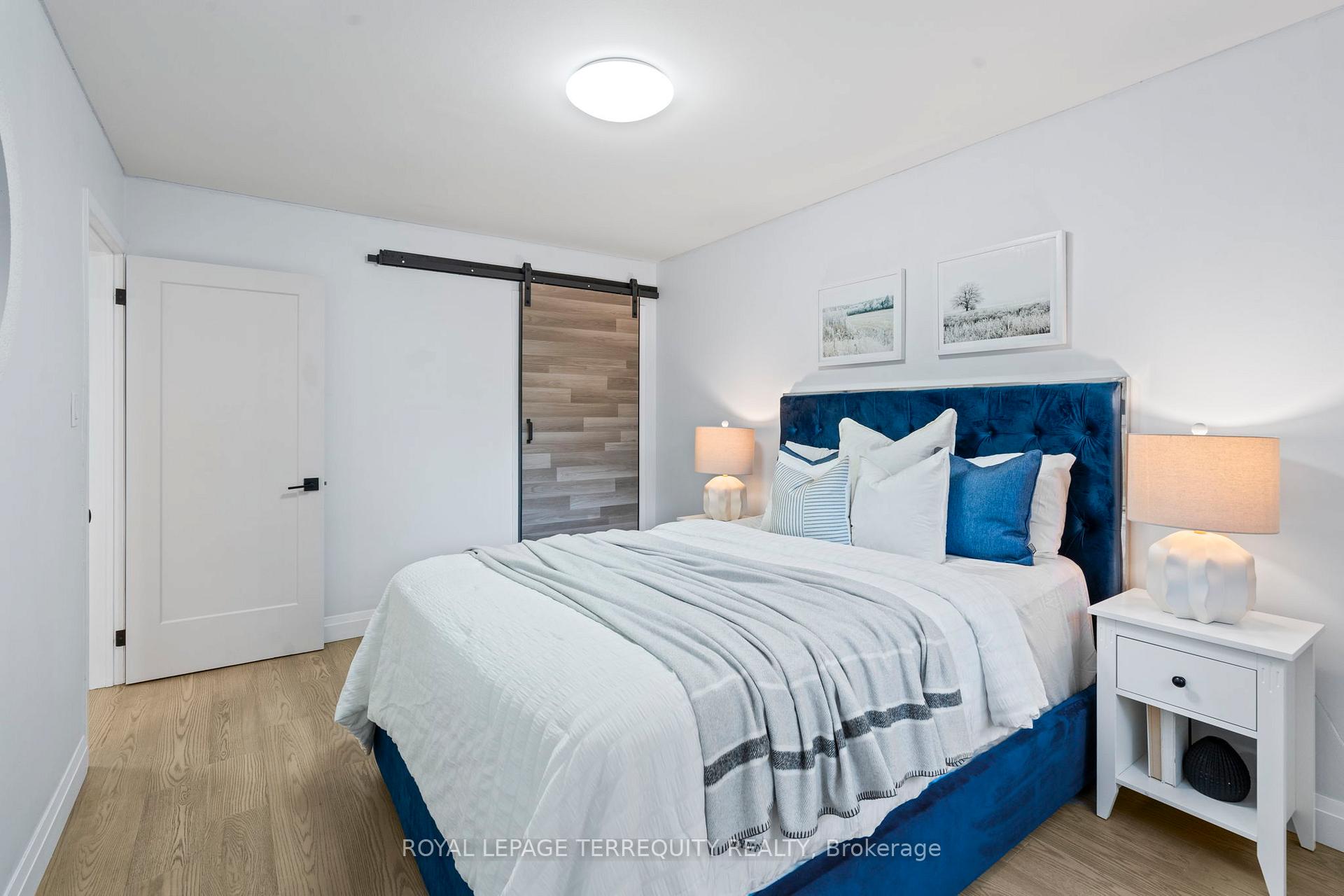 Photo 33 of 708 Aruba Crescent, Oshawa, Northglen — HOMEH