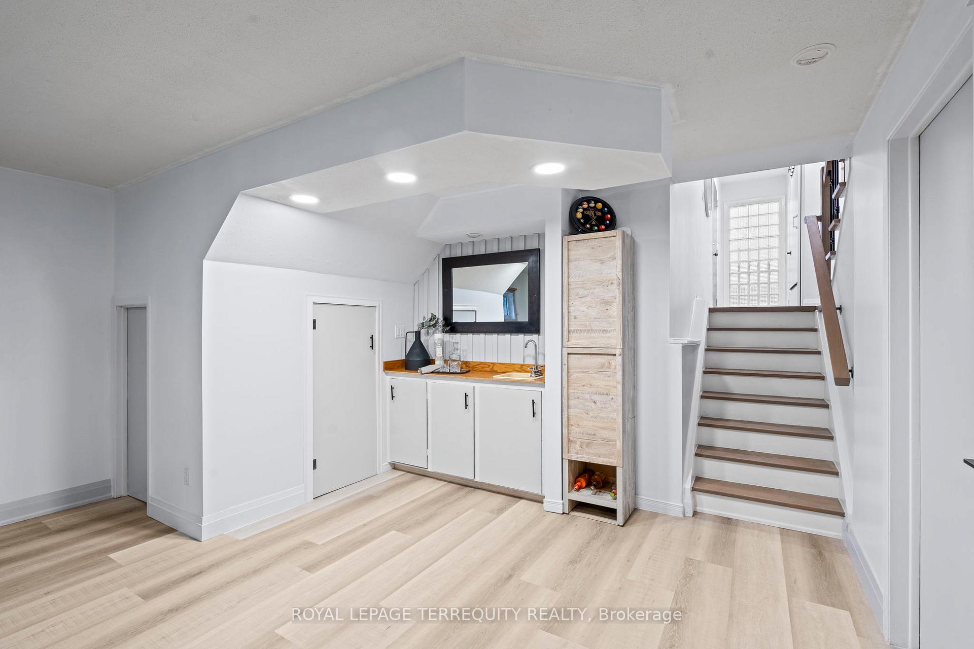 Photo 37 of 708 Aruba Crescent, Oshawa, Northglen — HOMEH