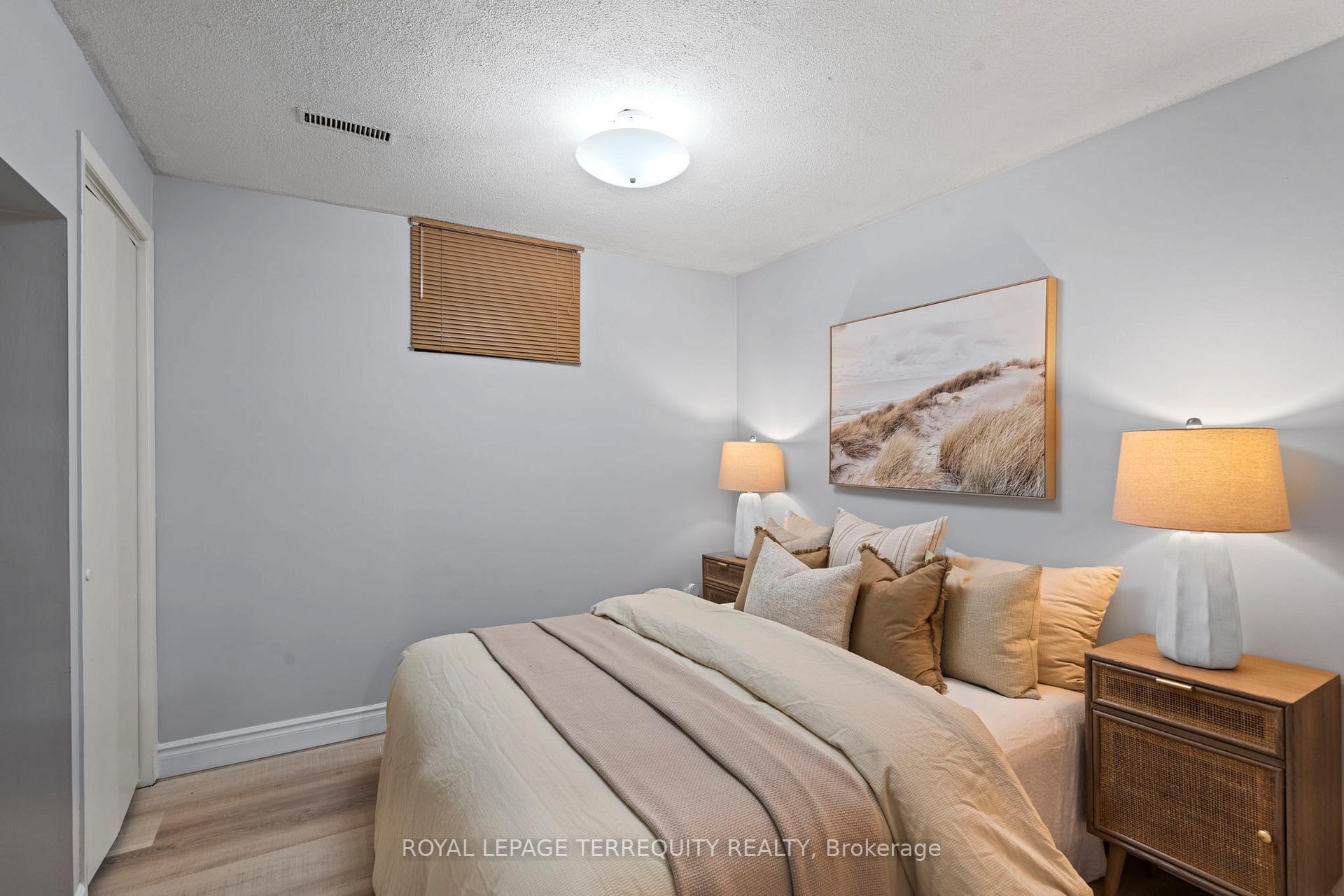 Photo 39 of 708 Aruba Crescent, Oshawa, Northglen — HOMEH