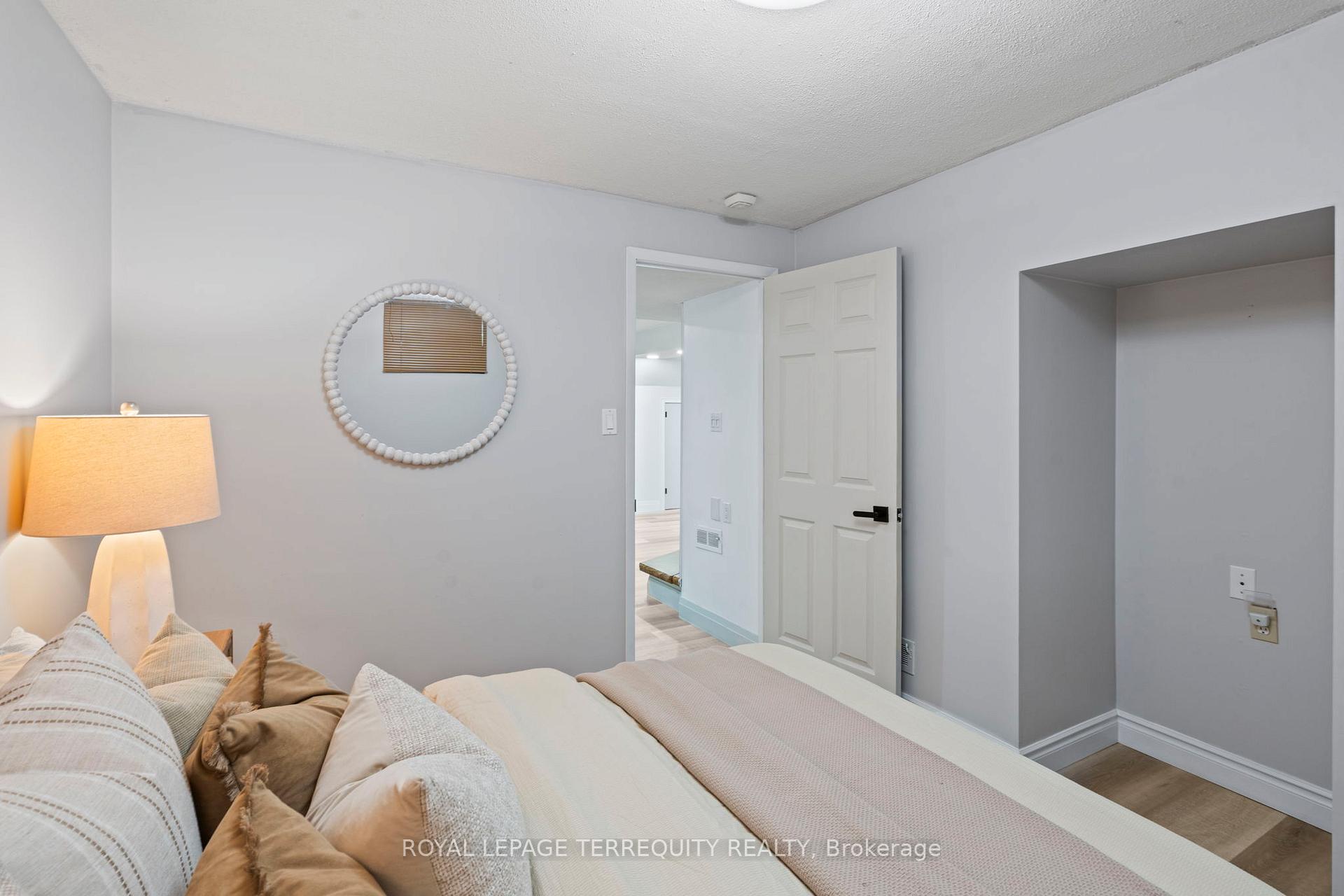 Photo 40 of 708 Aruba Crescent, Oshawa, Northglen — HOMEH