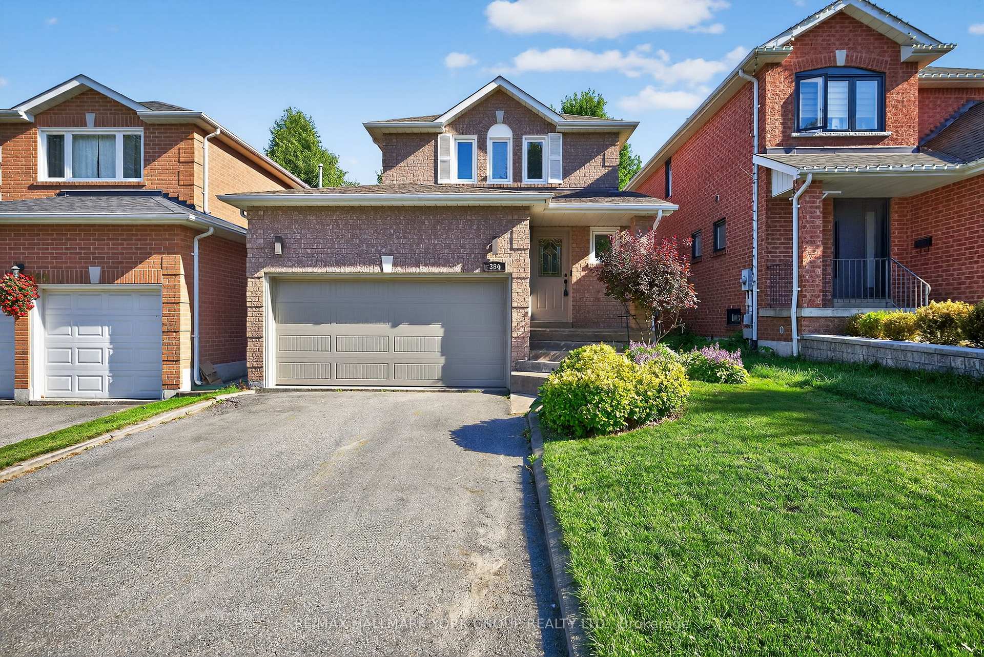Photo 1 of 384 Rushbrook Drive, Newmarket, Summerhill Estates — HOMEH