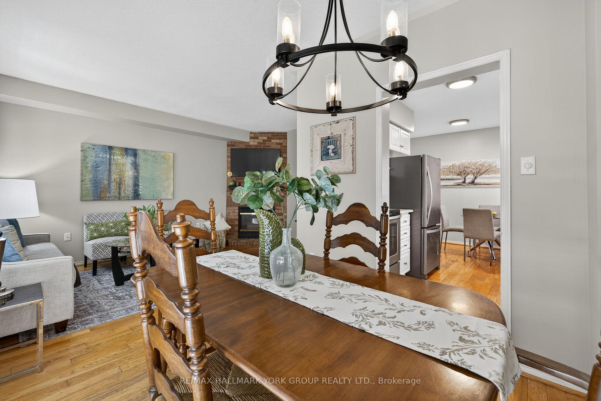 Photo 14 of 384 Rushbrook Drive, Newmarket, Summerhill Estates — HOMEH