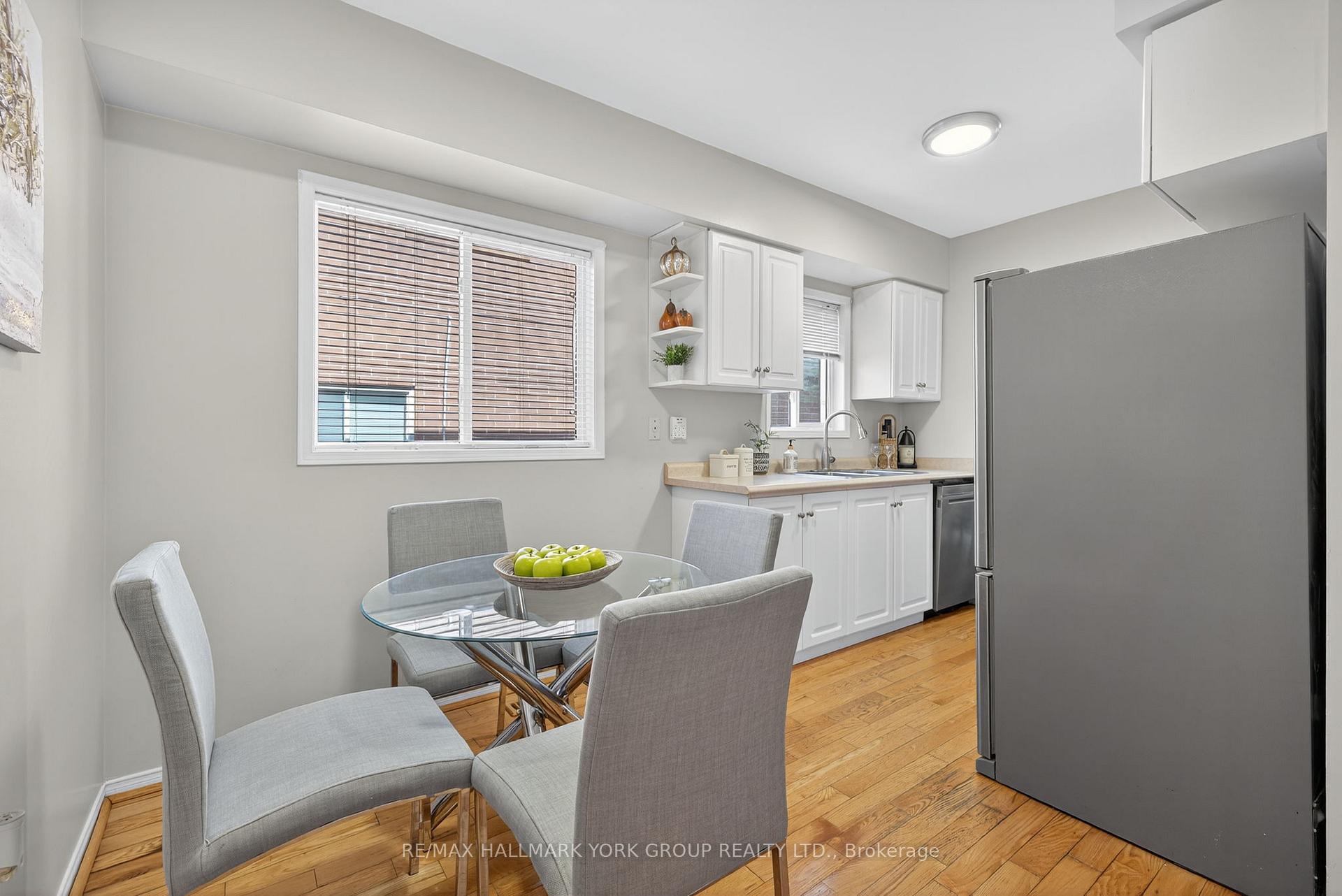 Photo 21 of 384 Rushbrook Drive, Newmarket, Summerhill Estates — HOMEH