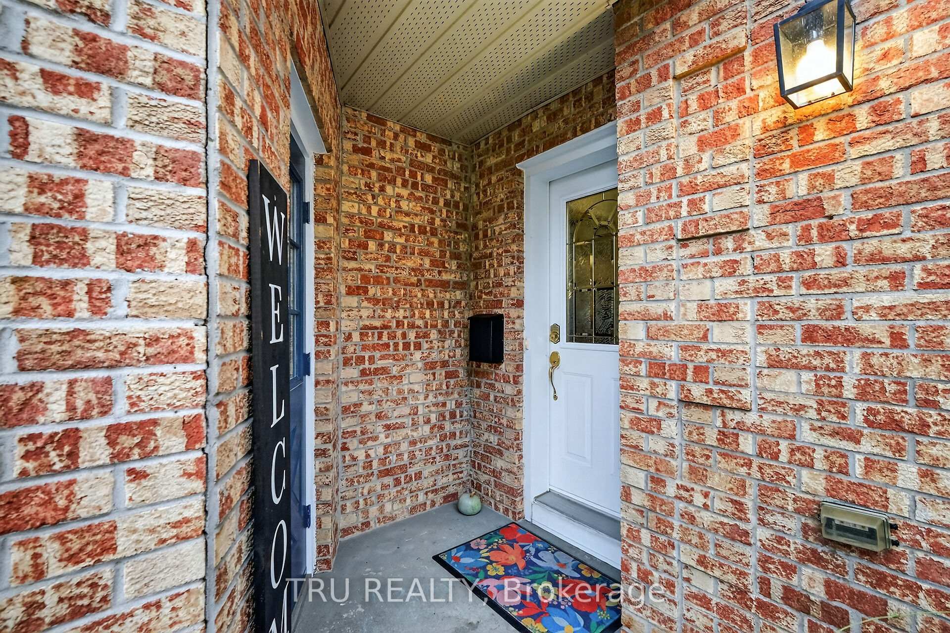 Photo 2 of 1518 Kamouraska Circle, Ottawa, Chateauneuf — HOMEH