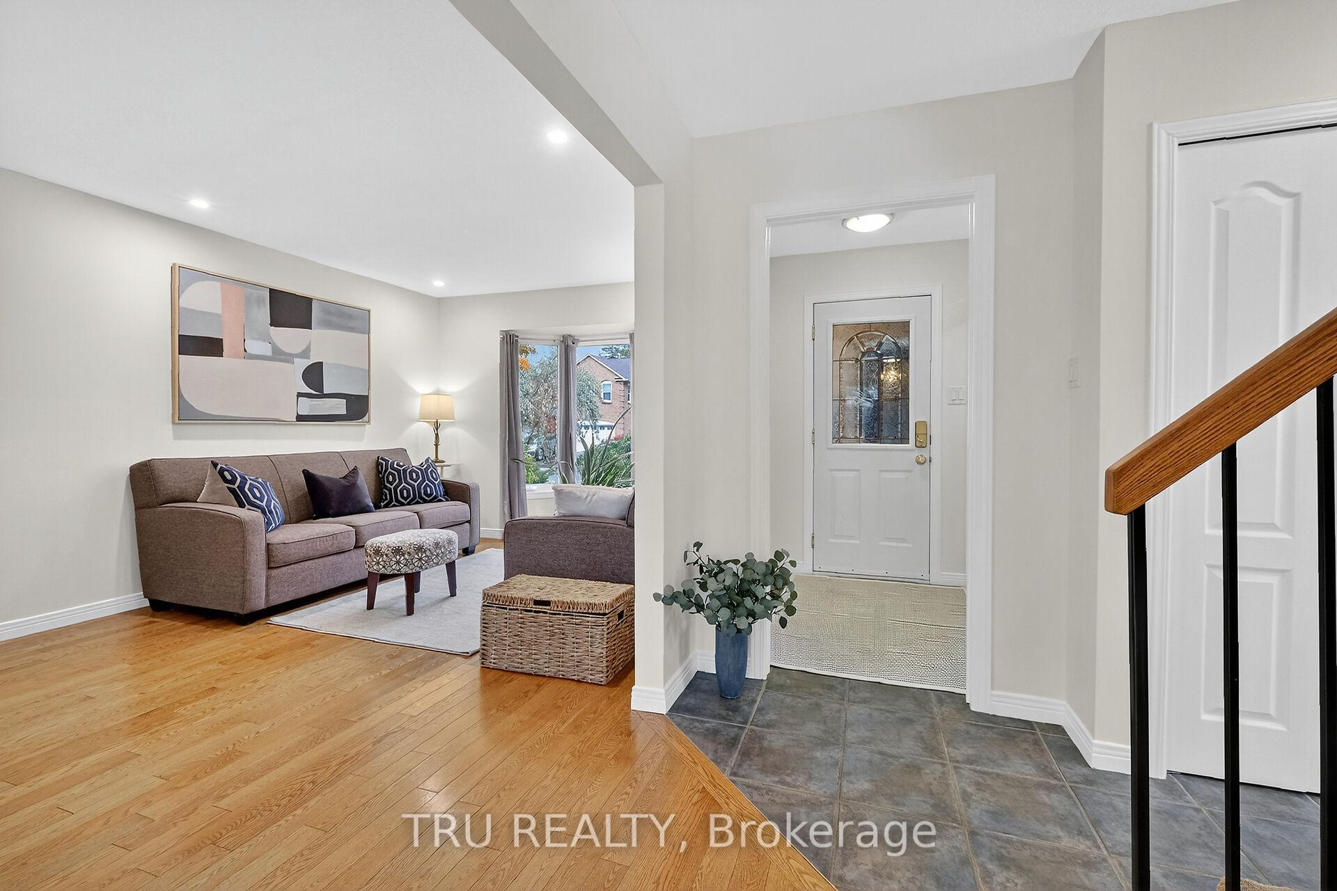 Photo 5 of 1518 Kamouraska Circle, Ottawa, Chateauneuf — HOMEH
