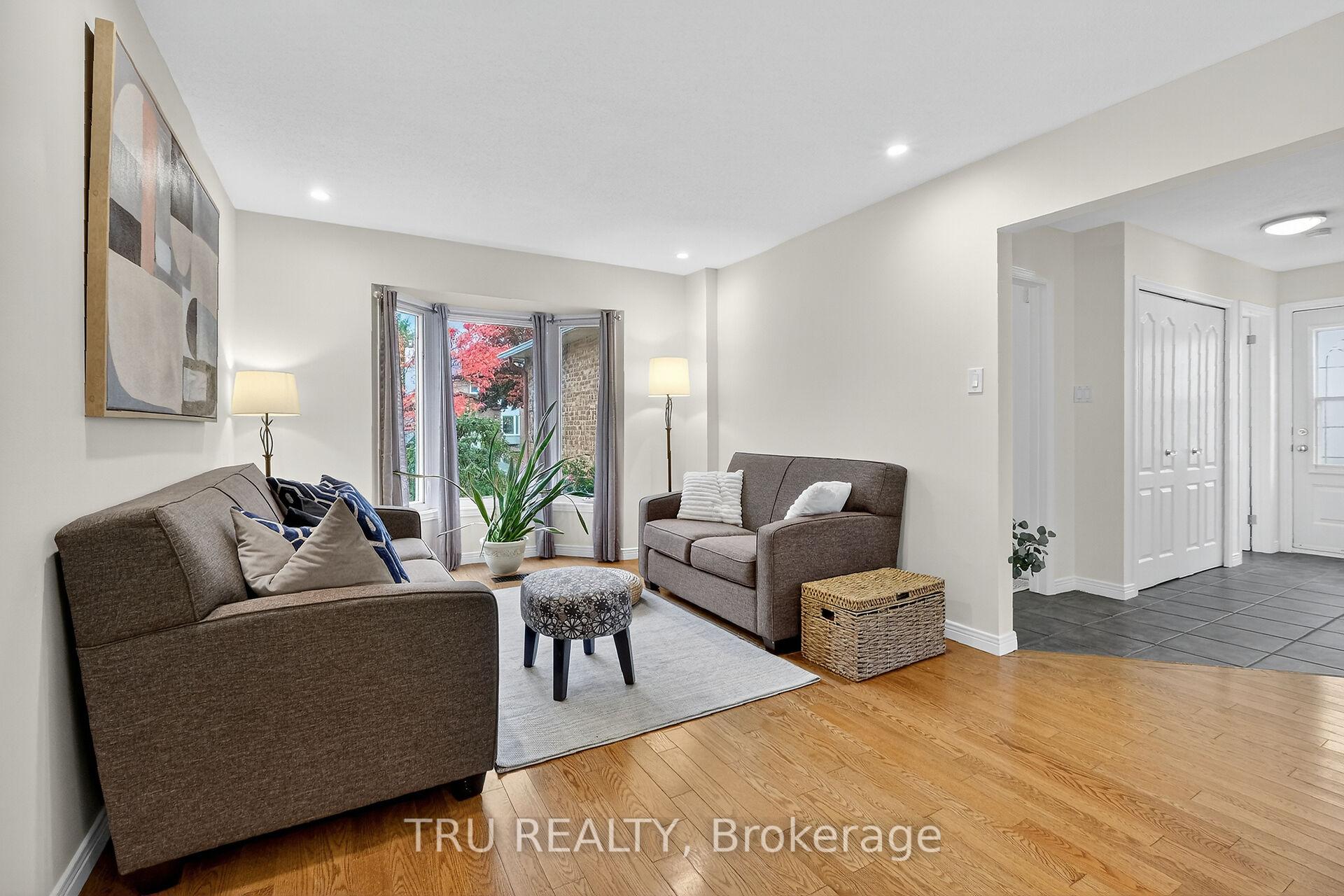 Photo 6 of 1518 Kamouraska Circle, Ottawa, Chateauneuf — HOMEH