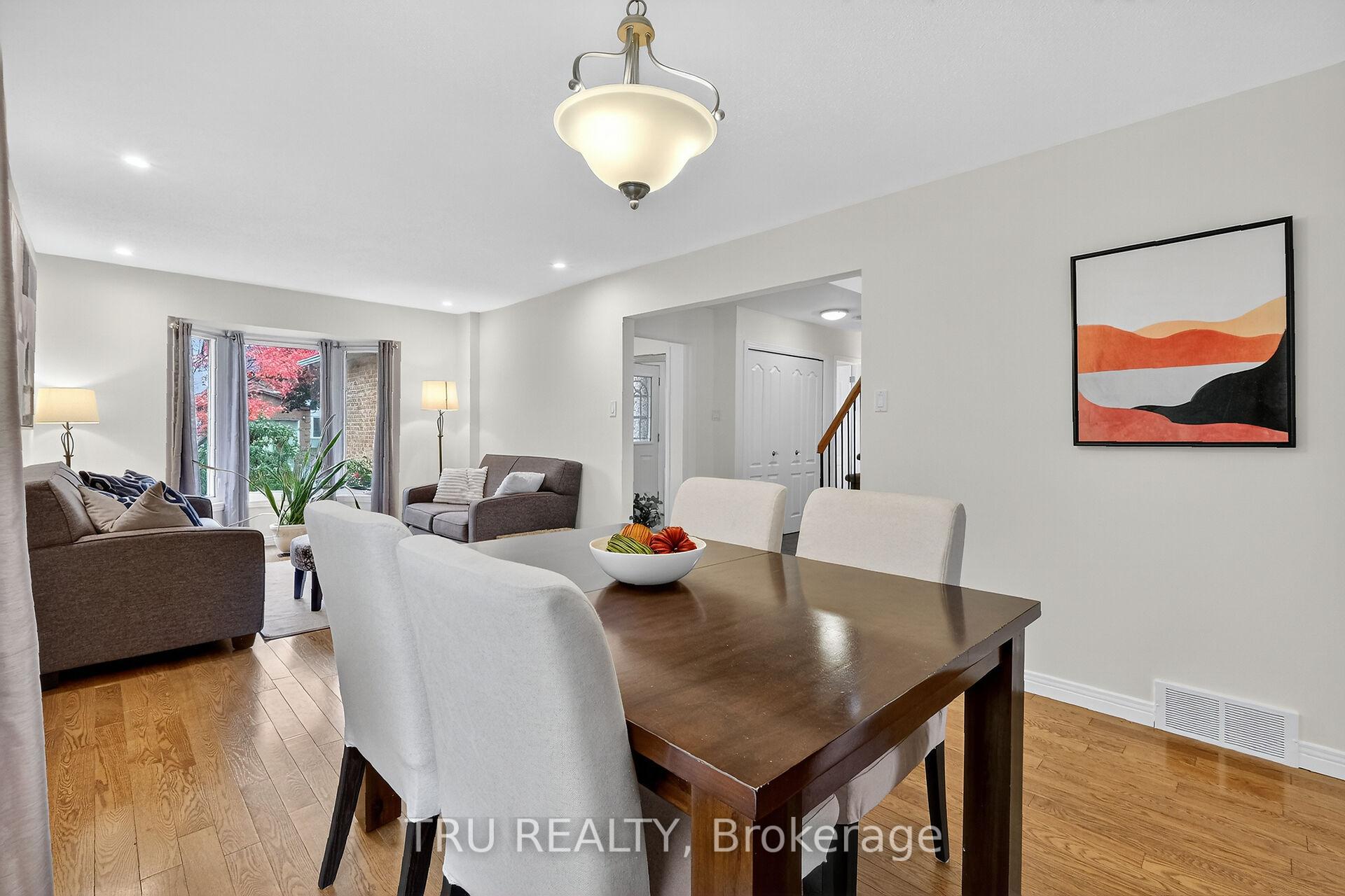 Photo 8 of 1518 Kamouraska Circle, Ottawa, Chateauneuf — HOMEH
