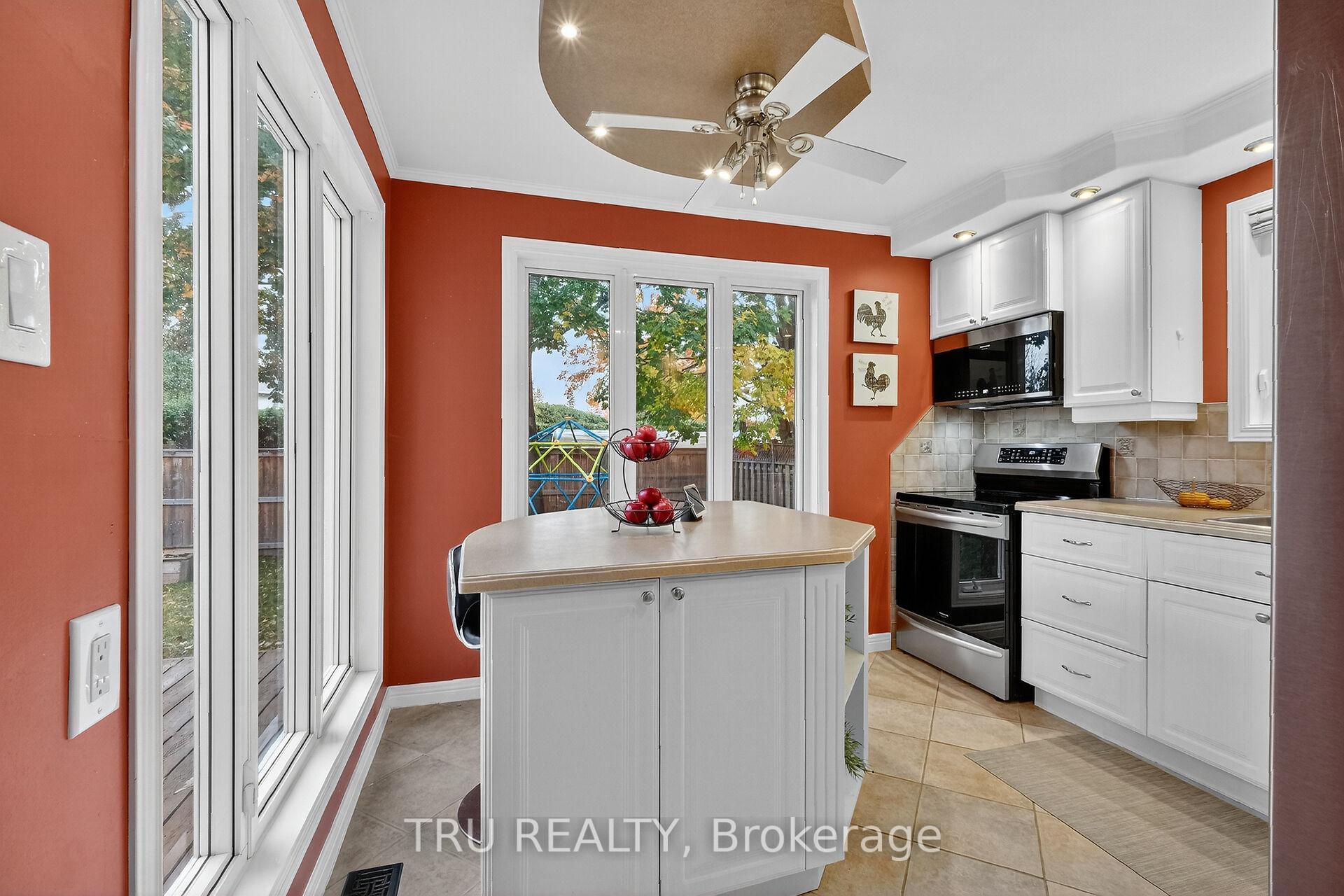 Photo 14 of 1518 Kamouraska Circle, Ottawa, Chateauneuf — HOMEH