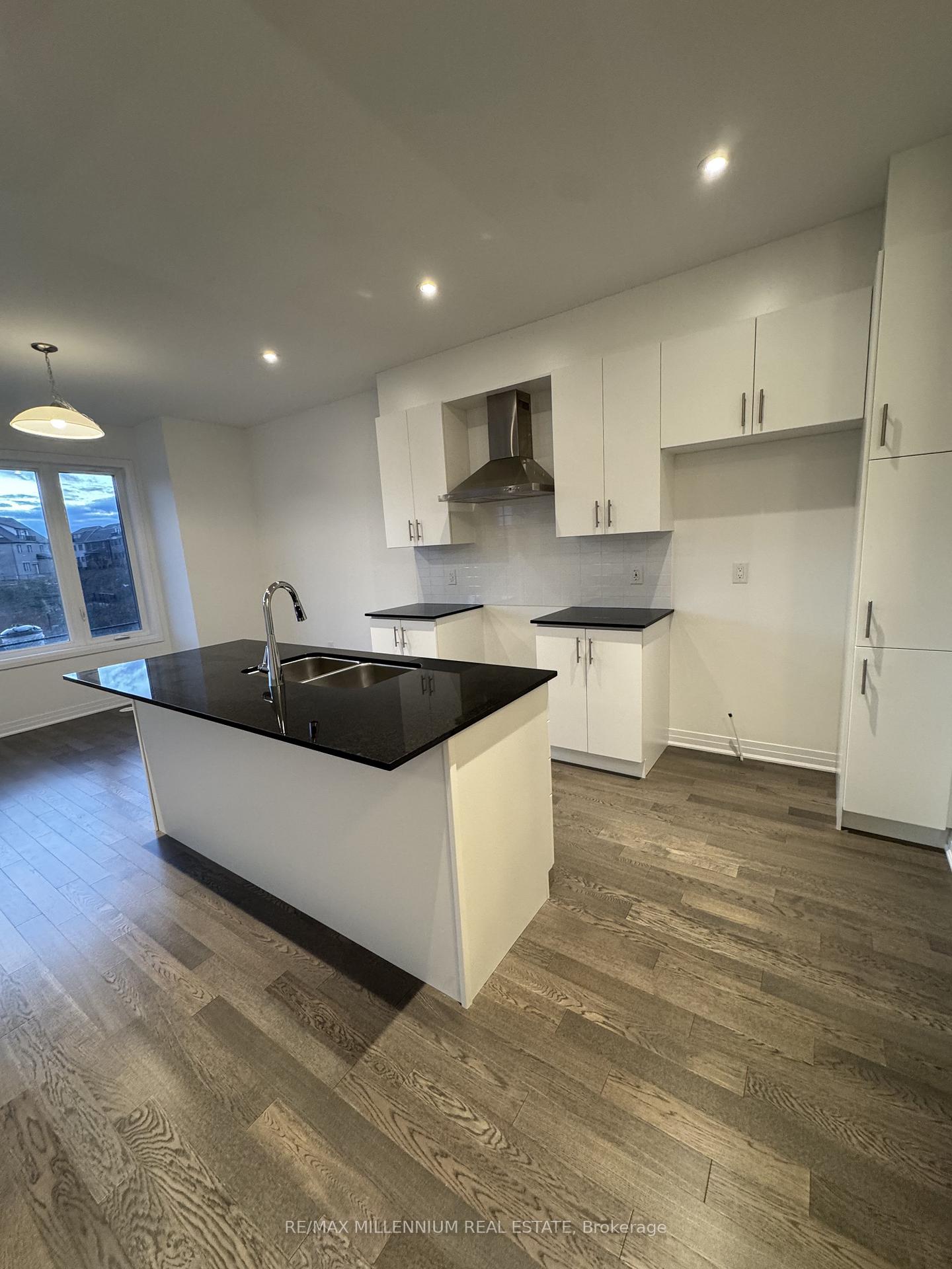 Photo 8 of 3278 Crystal Drive, Oakville, Glenorchy — HOMEH