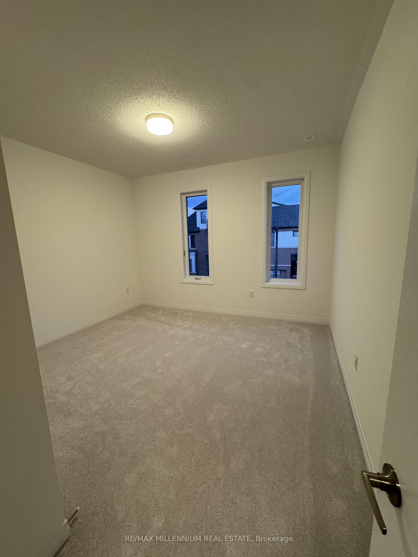 Photo 16 of 3278 Crystal Drive, Oakville, Glenorchy — HOMEH