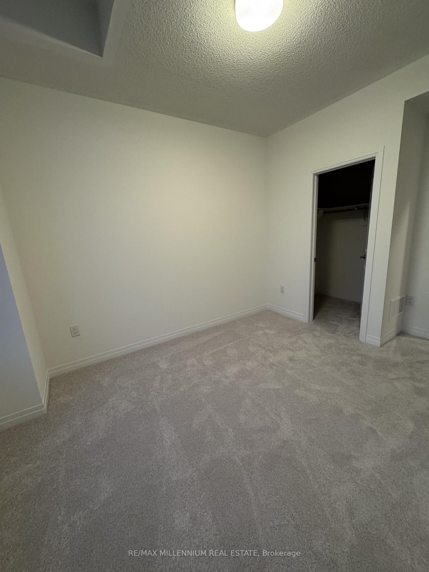 Photo 18 of 3278 Crystal Drive, Oakville, Glenorchy — HOMEH