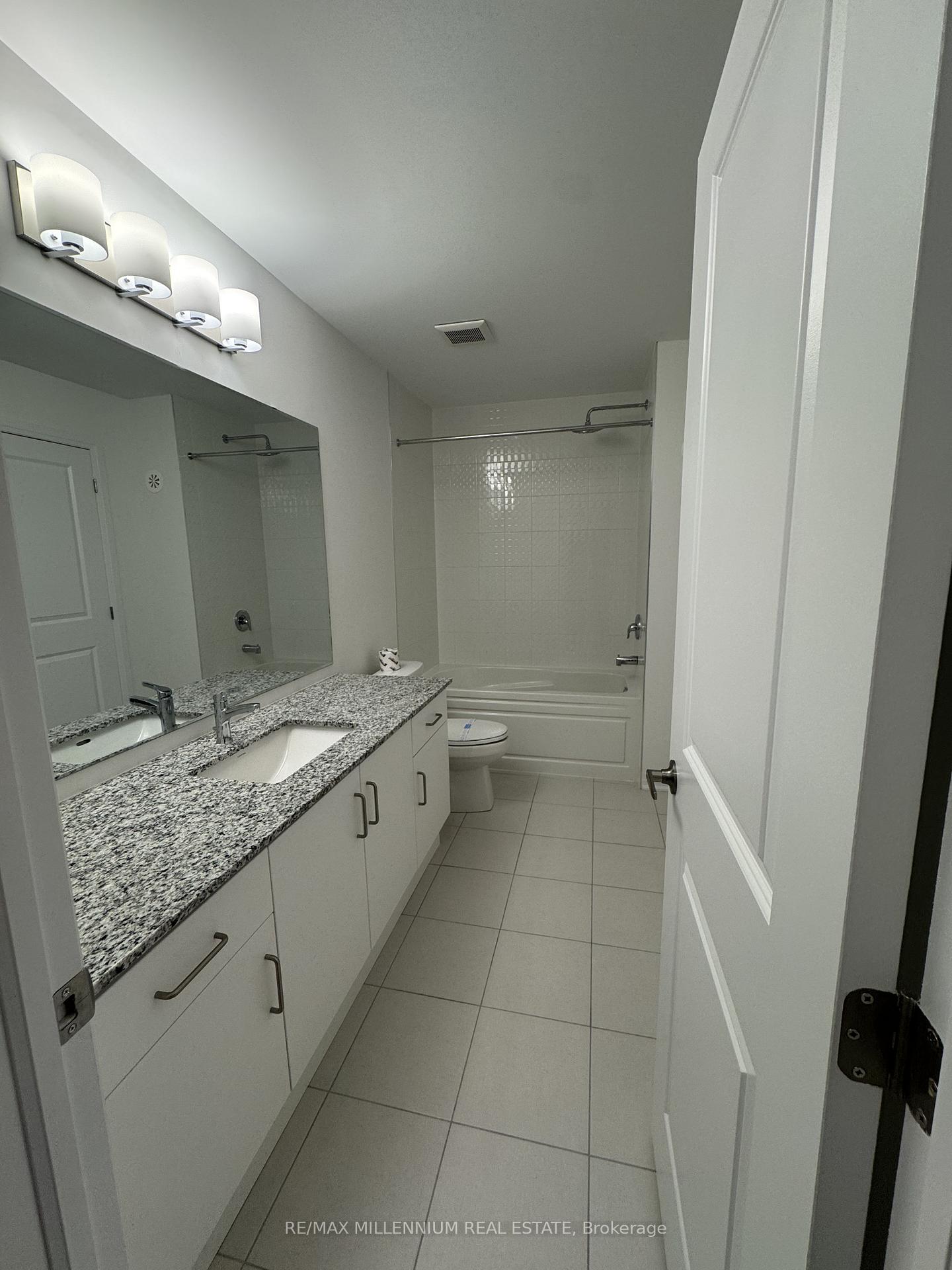 Photo 31 of 3278 Crystal Drive, Oakville, Glenorchy — HOMEH