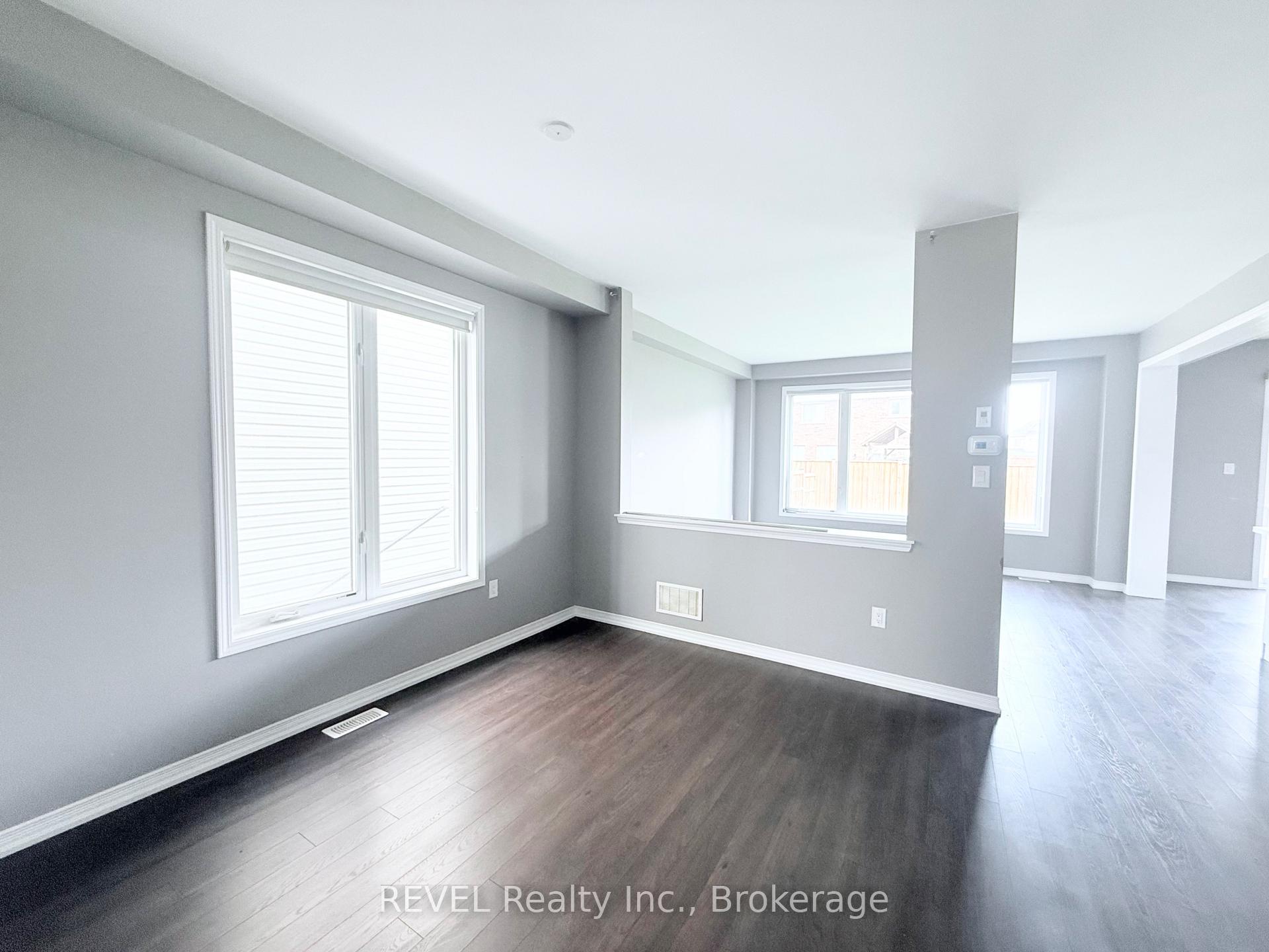 Photo 6 of 8394 Elderberry Drive, Niagara Falls, Brown — HOMEH