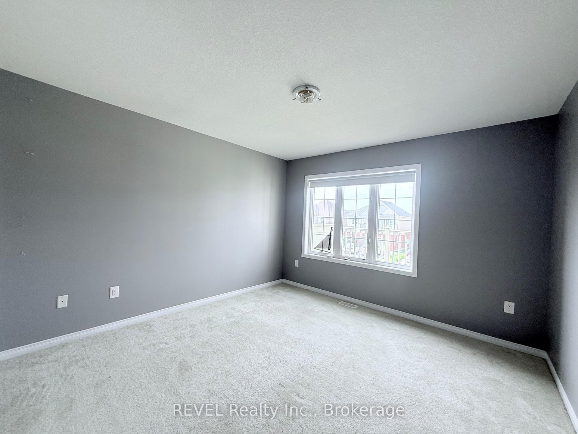Photo 15 of 8394 Elderberry Drive, Niagara Falls, Brown — HOMEH