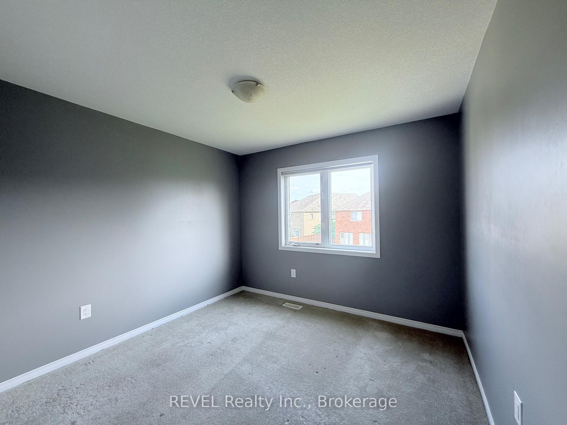 Photo 20 of 8394 Elderberry Drive, Niagara Falls, Brown — HOMEH