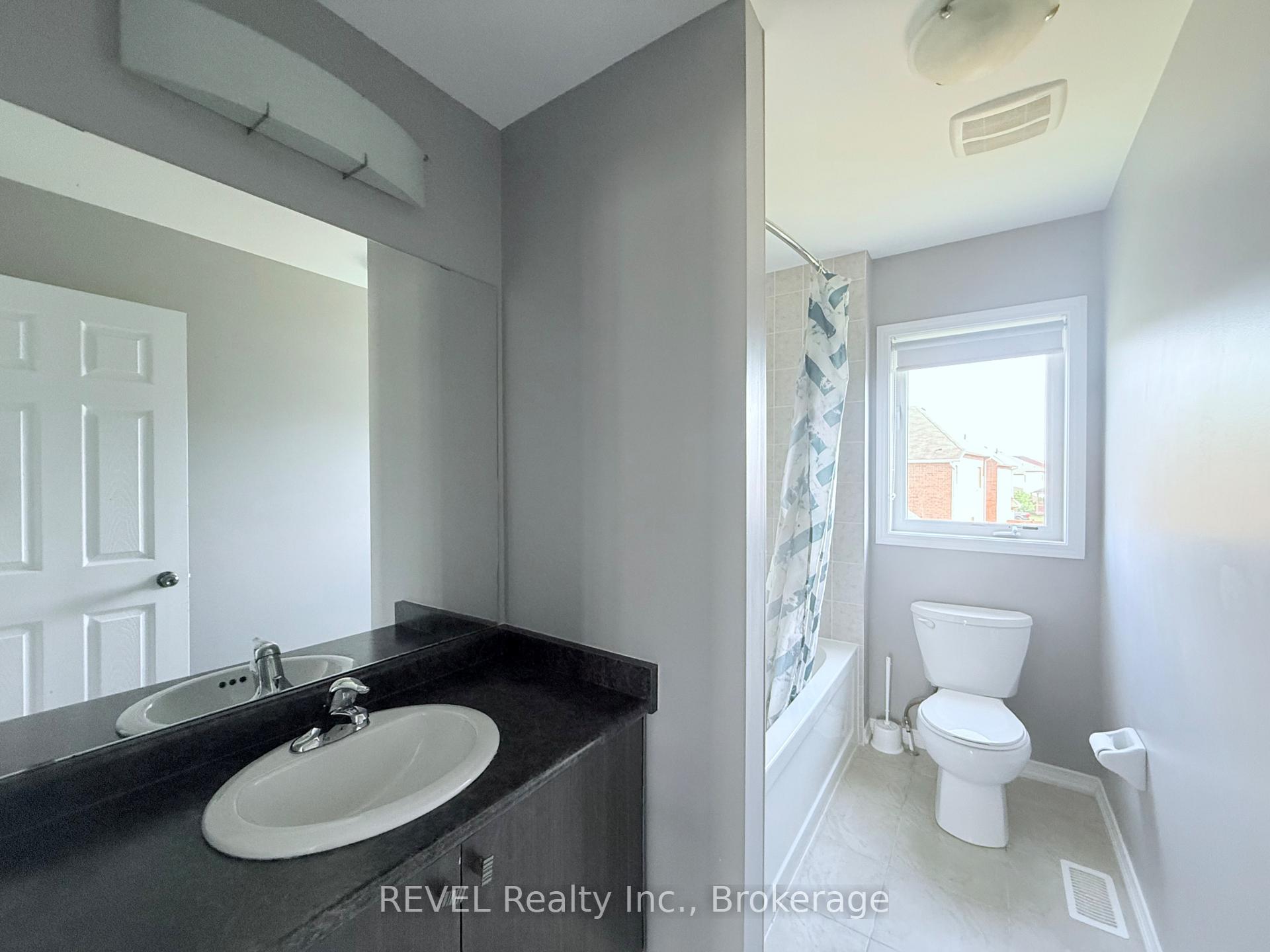 Photo 22 of 8394 Elderberry Drive, Niagara Falls, Brown — HOMEH