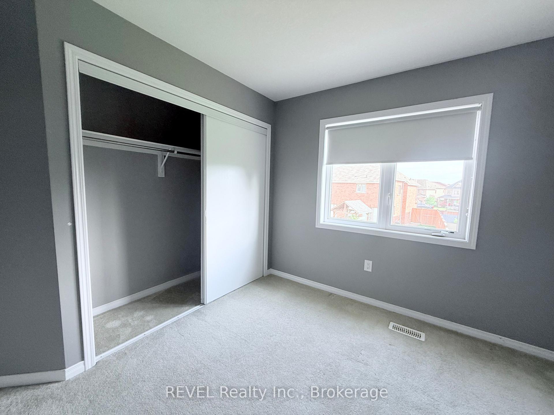 Photo 24 of 8394 Elderberry Drive, Niagara Falls, Brown — HOMEH