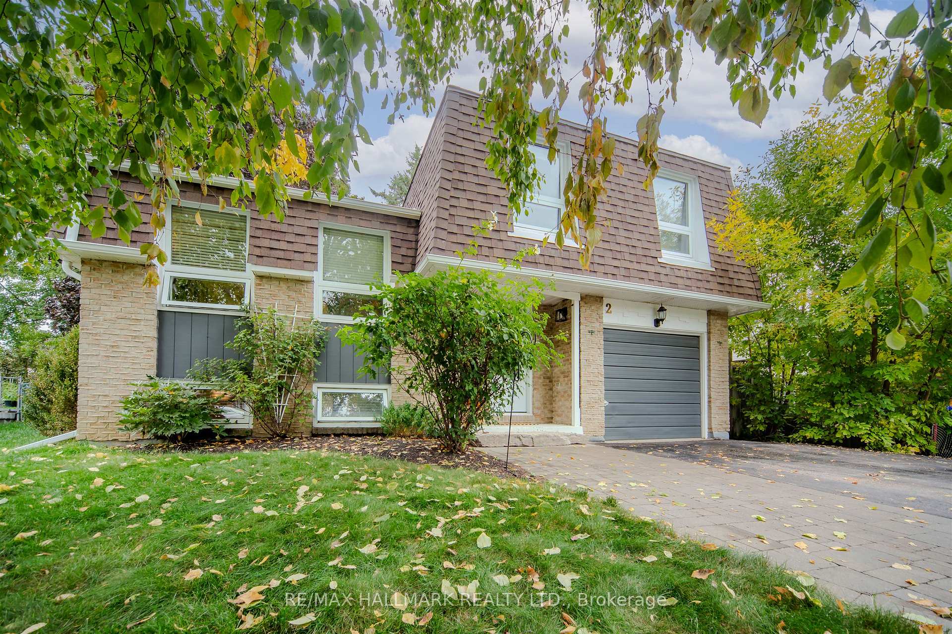 Photo 3 of 2 Bryan Court, New Tecumseth, Tottenham — HOMEH