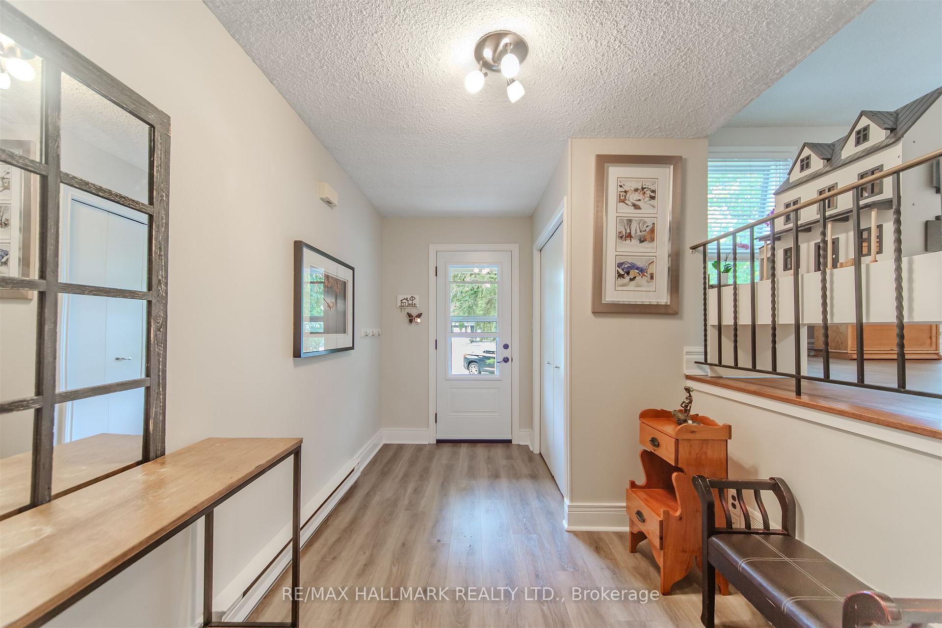 Photo 5 of 2 Bryan Court, New Tecumseth, Tottenham — HOMEH
