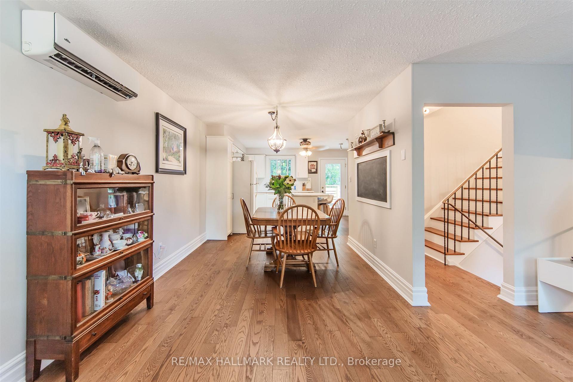 Photo 13 of 2 Bryan Court, New Tecumseth, Tottenham — HOMEH