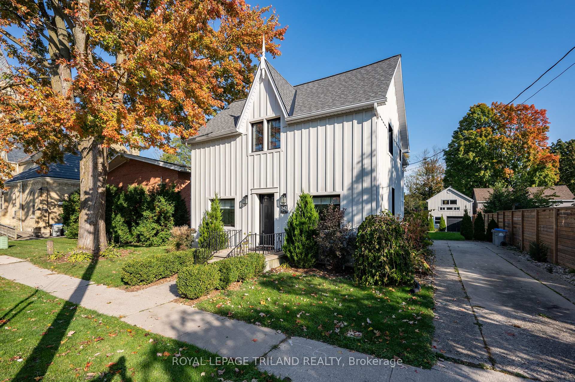 Photo 1 of 242 Hastings Street, North Middlesex, Parkhill — HOMEH