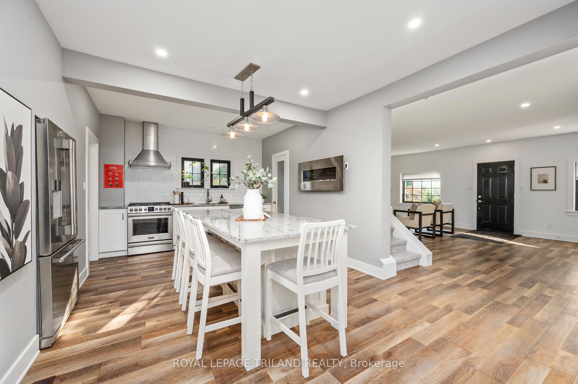 Photo 6 of 242 Hastings Street, North Middlesex, Parkhill — HOMEH