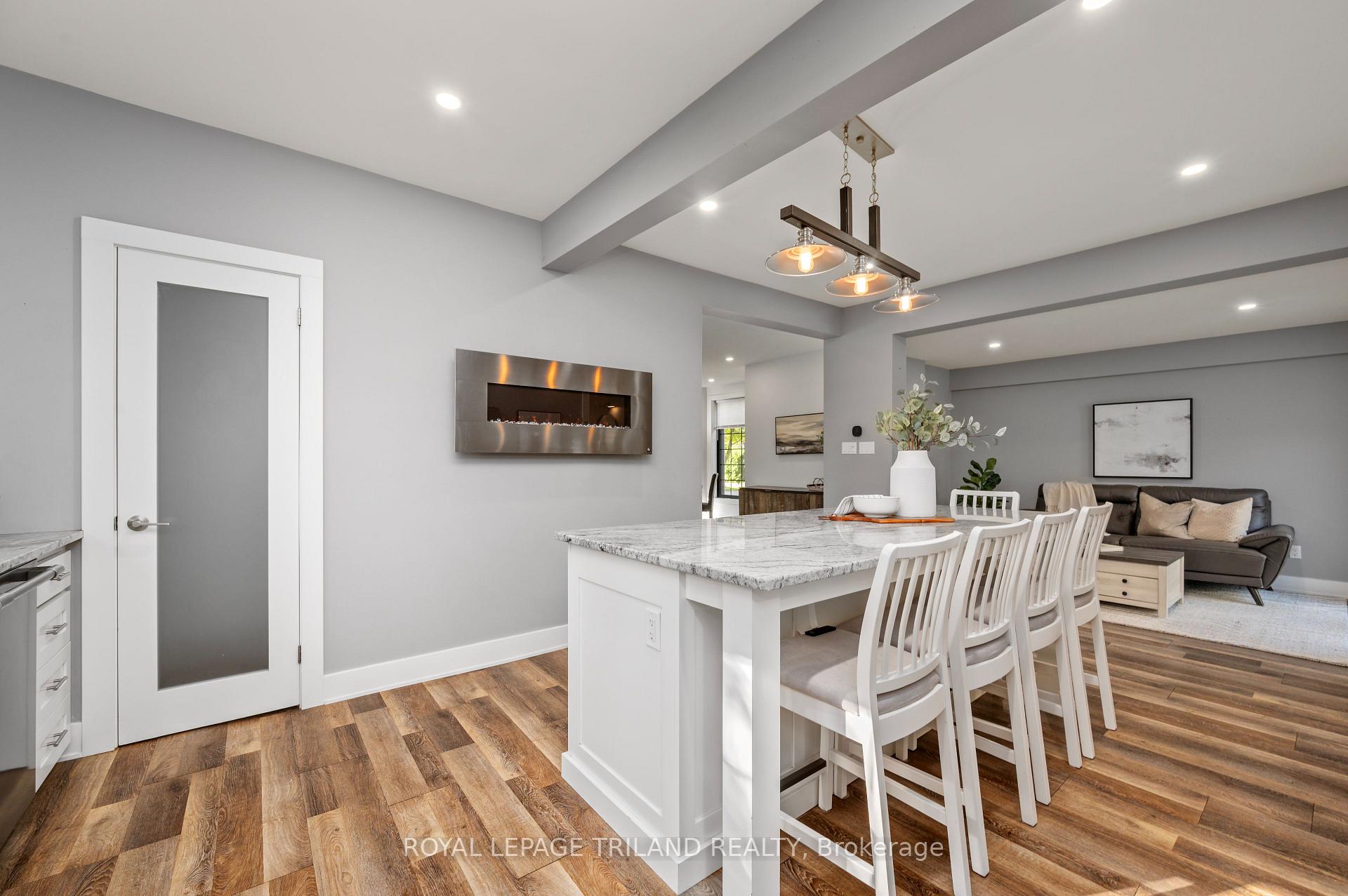 Photo 9 of 242 Hastings Street, North Middlesex, Parkhill — HOMEH