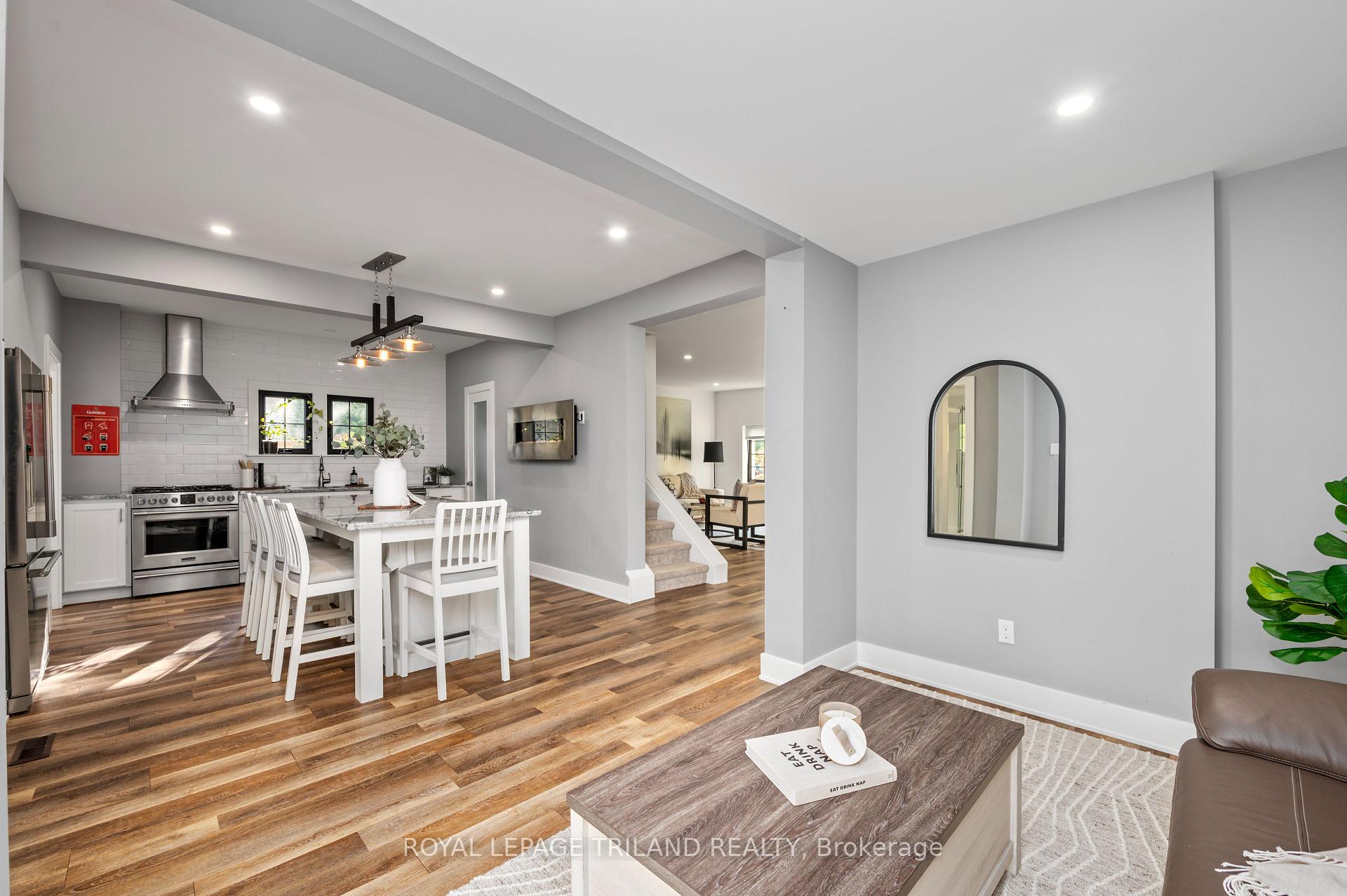 Photo 11 of 242 Hastings Street, North Middlesex, Parkhill — HOMEH