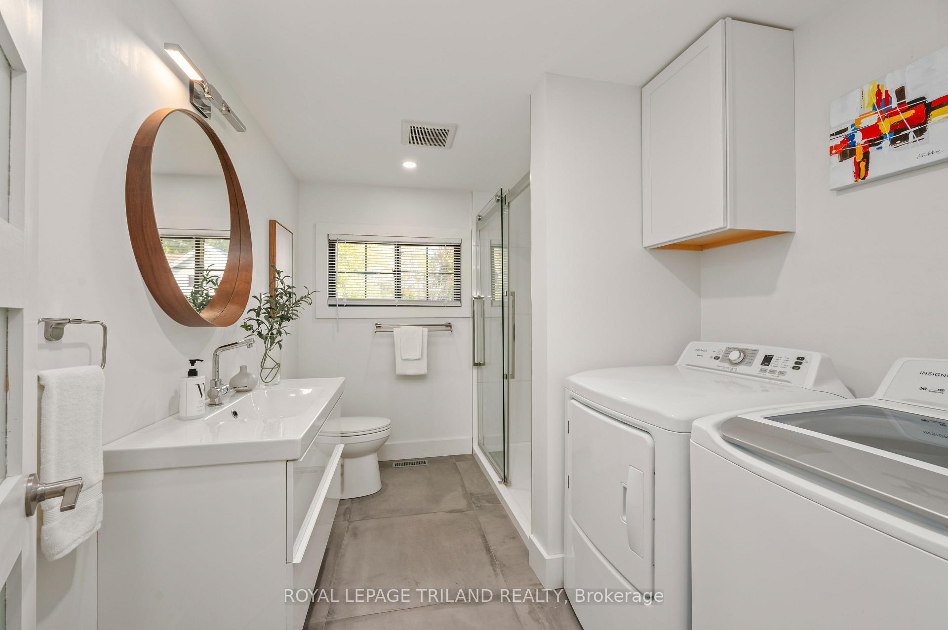Photo 12 of 242 Hastings Street, North Middlesex, Parkhill — HOMEH